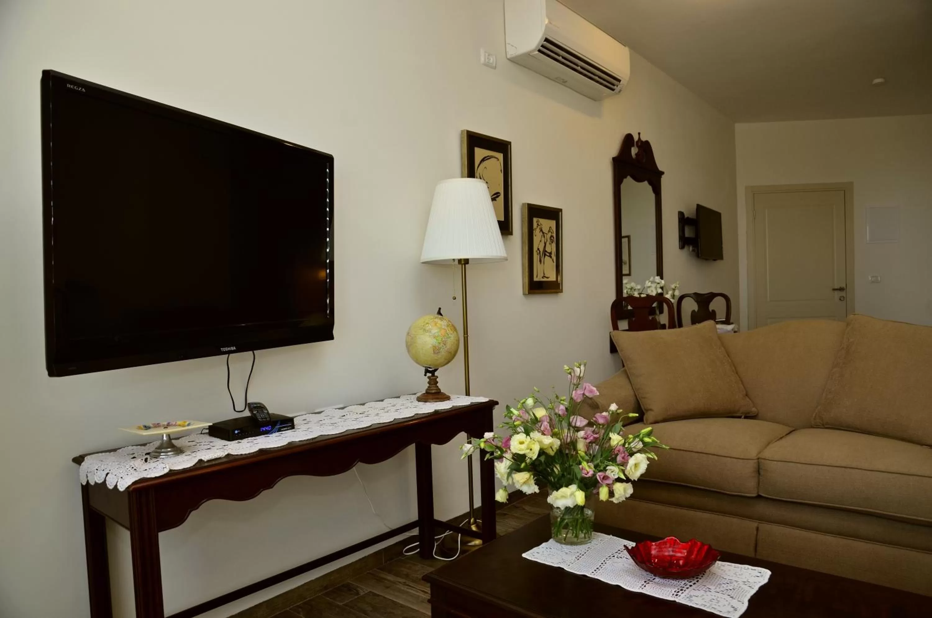 TV and multimedia in HaBaronit