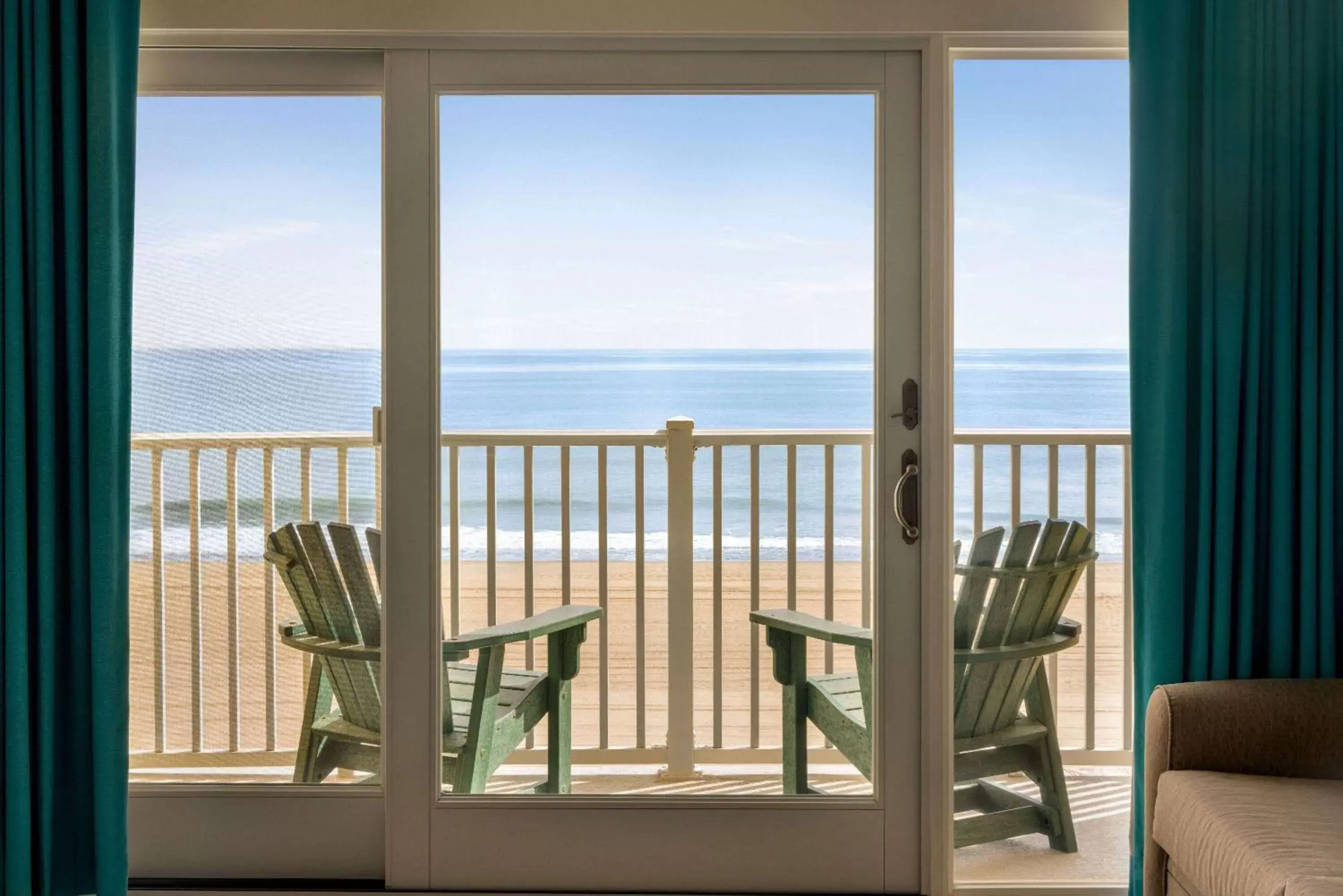 Photo of the whole room, Sea View in Howard Johnson by Wyndham Ocean City Oceanfront