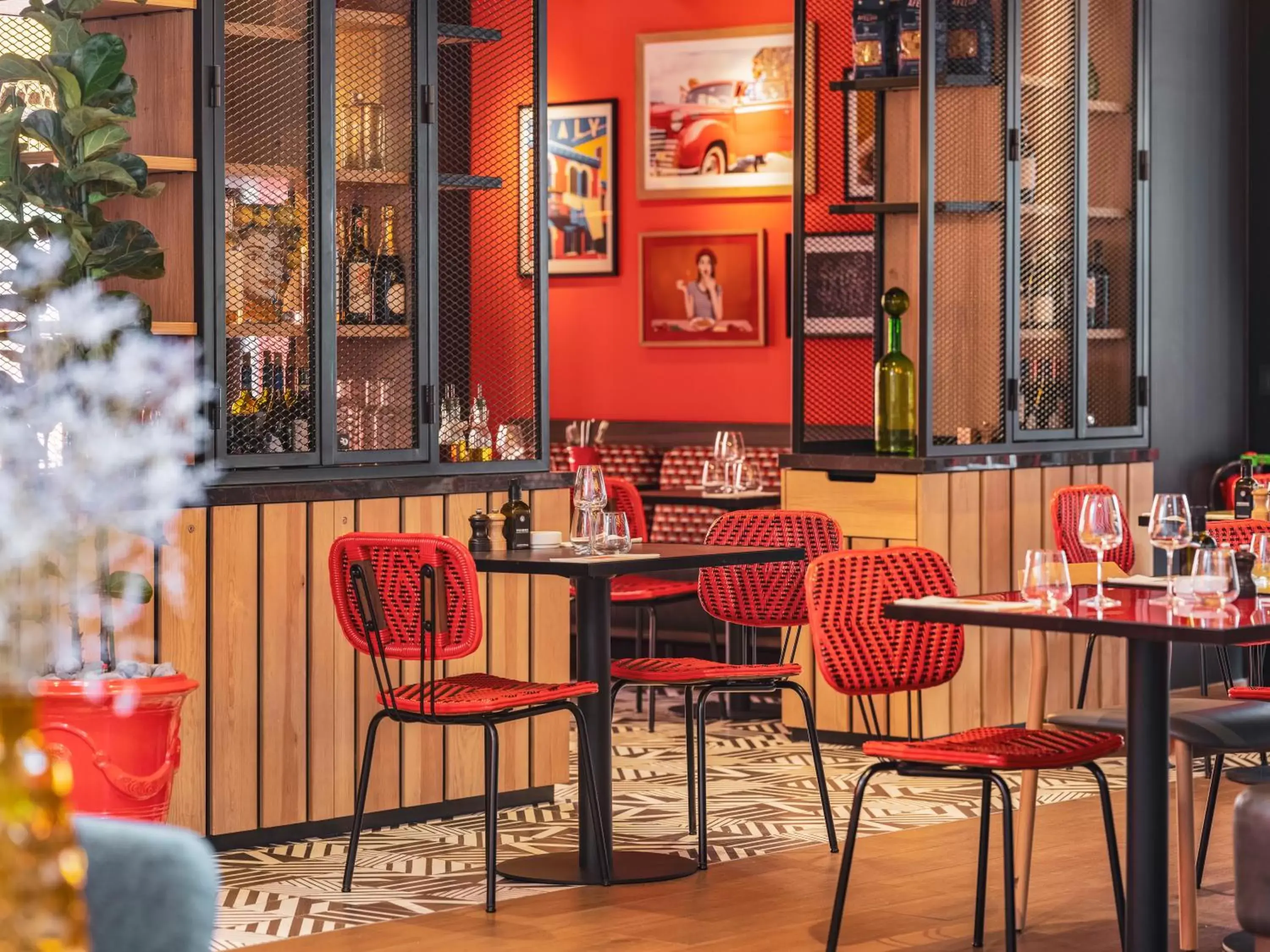 Restaurant/Places to Eat in Novotel Paris Vaugirard Montparnasse