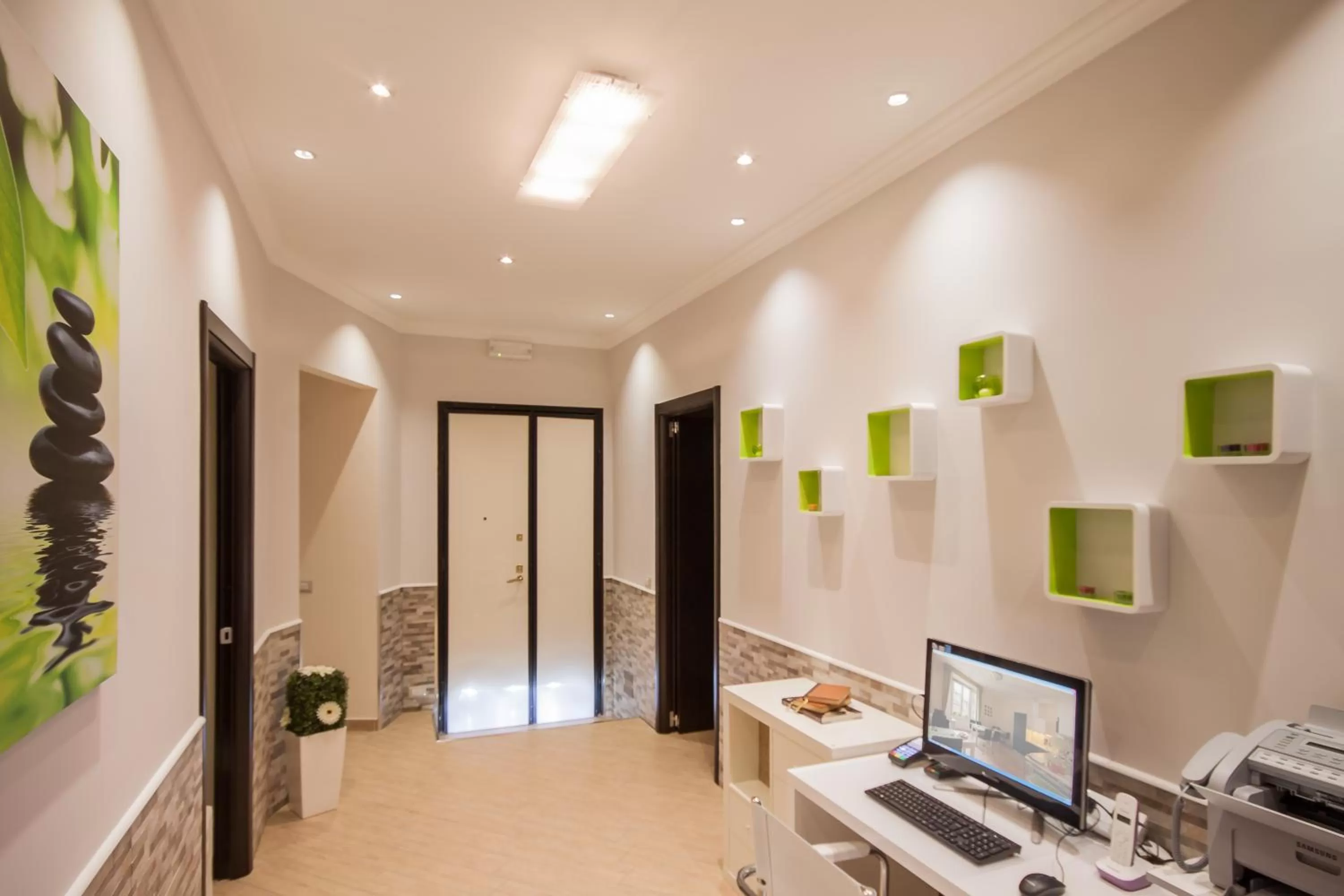 Decorative detail in Rome Kings Suite