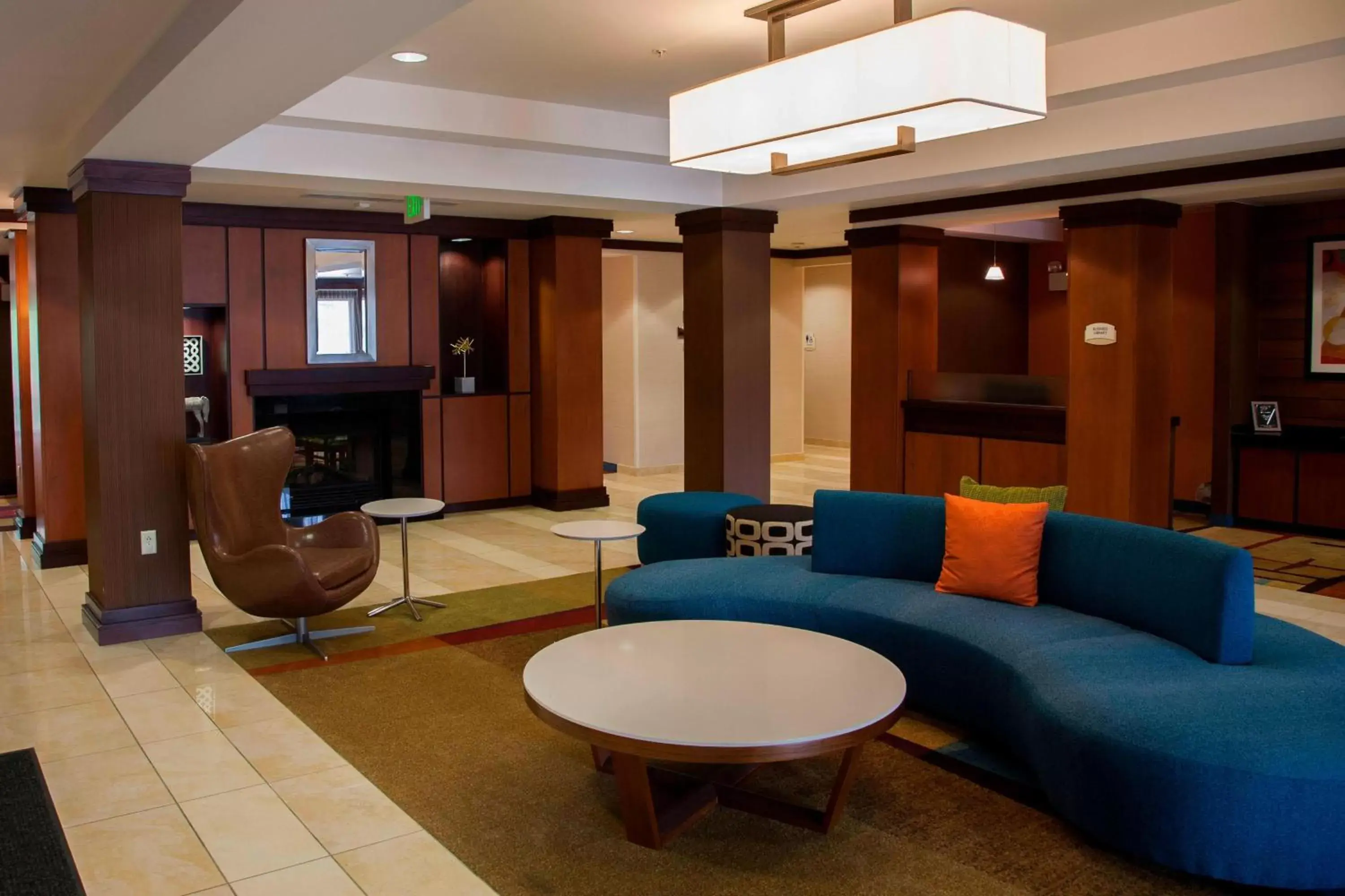 Lobby or reception, Seating Area in Fairfield Inn & Suites Bedford