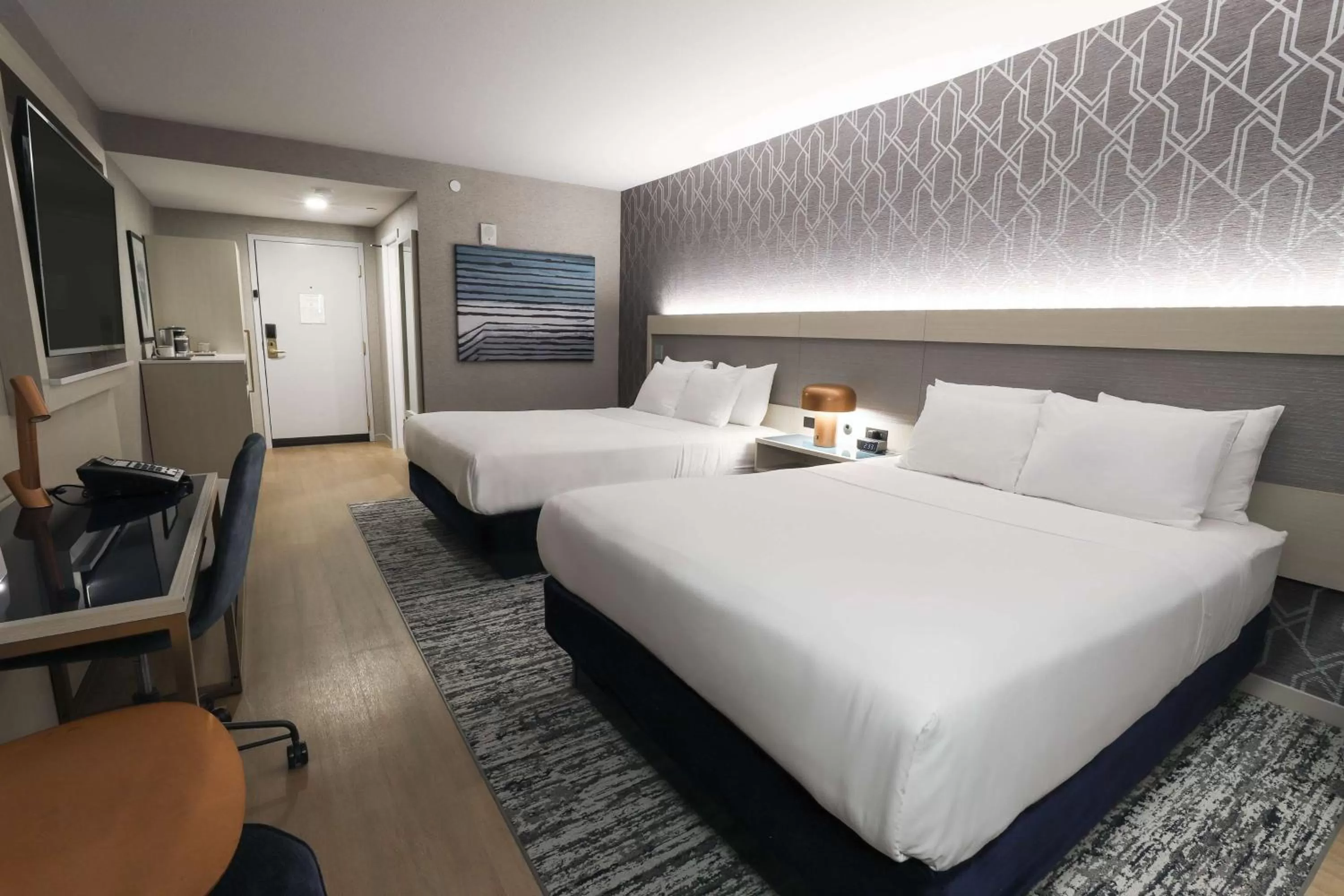 Concierge Level - 2 Queen Beds in Radisson Plaza Hotel at Kalamazoo Center