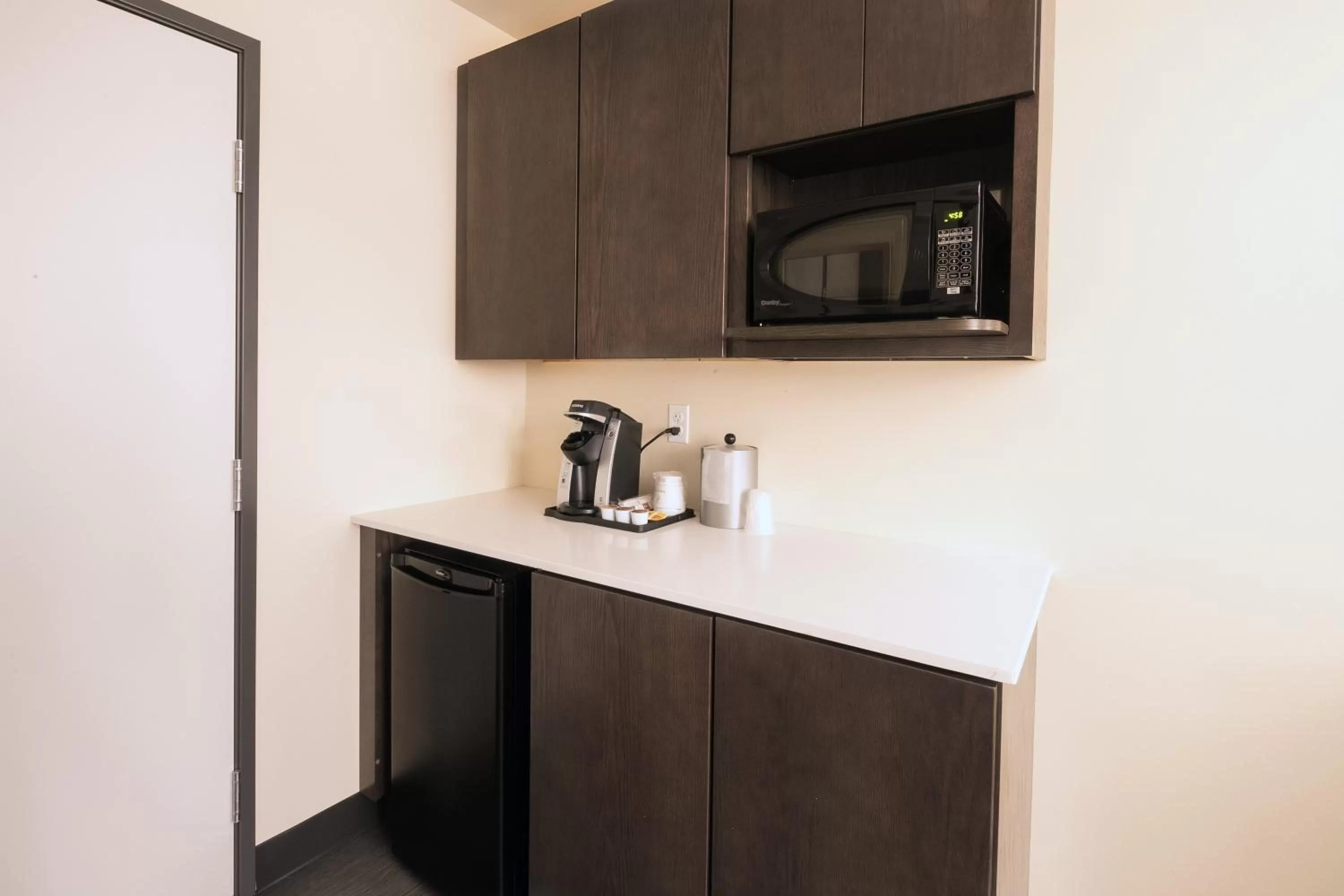 Photo of the whole room in Holiday Inn Hotel & Suites - Mount Pleasant by IHG