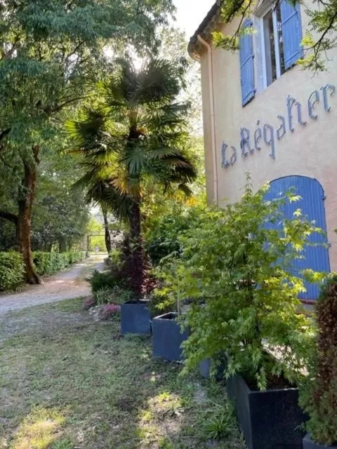 Garden in Logis Hotel Restaurant Le Domaine de la Régalière