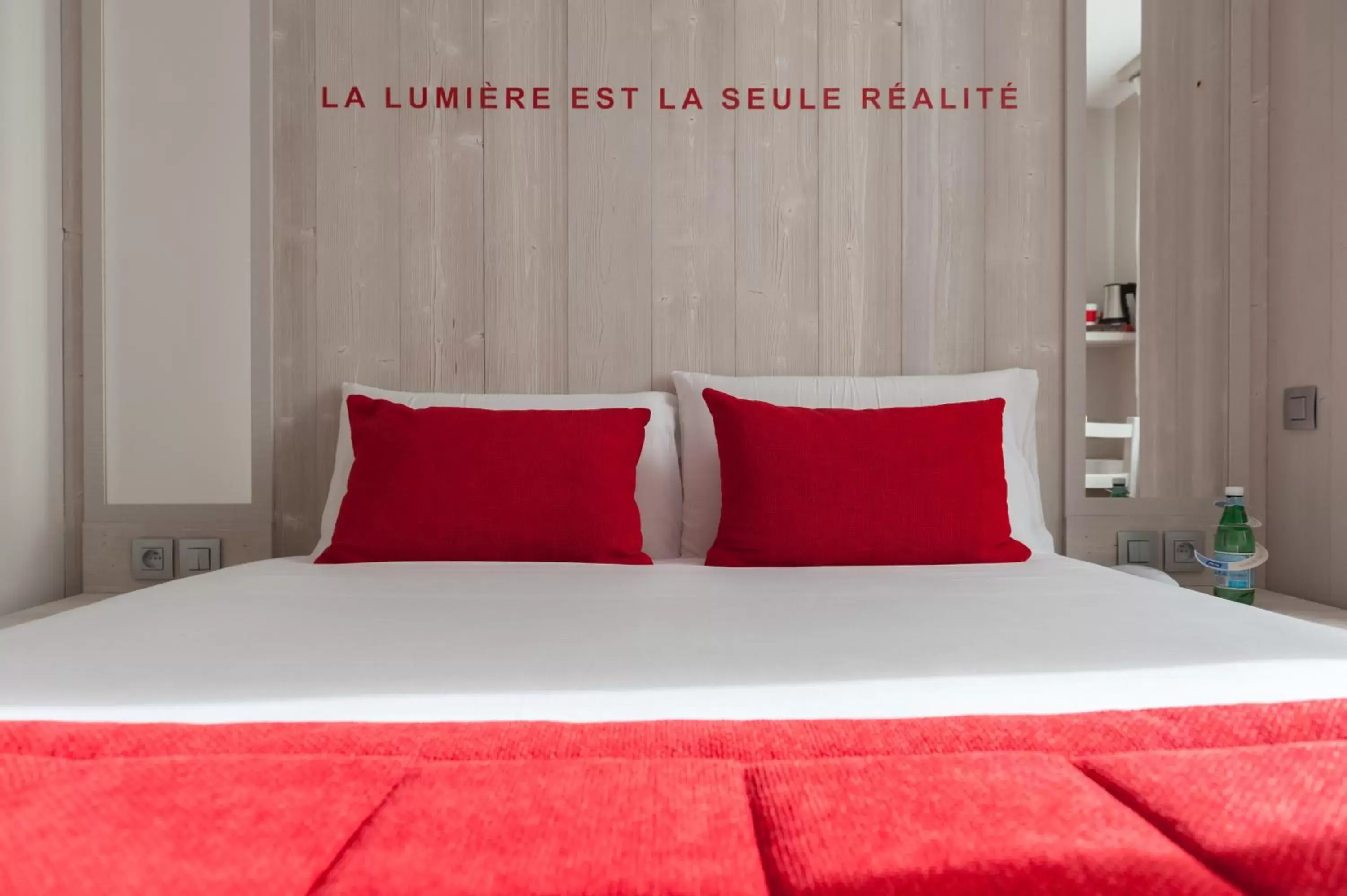 Bed in Hôtel le 209 Paris Bercy