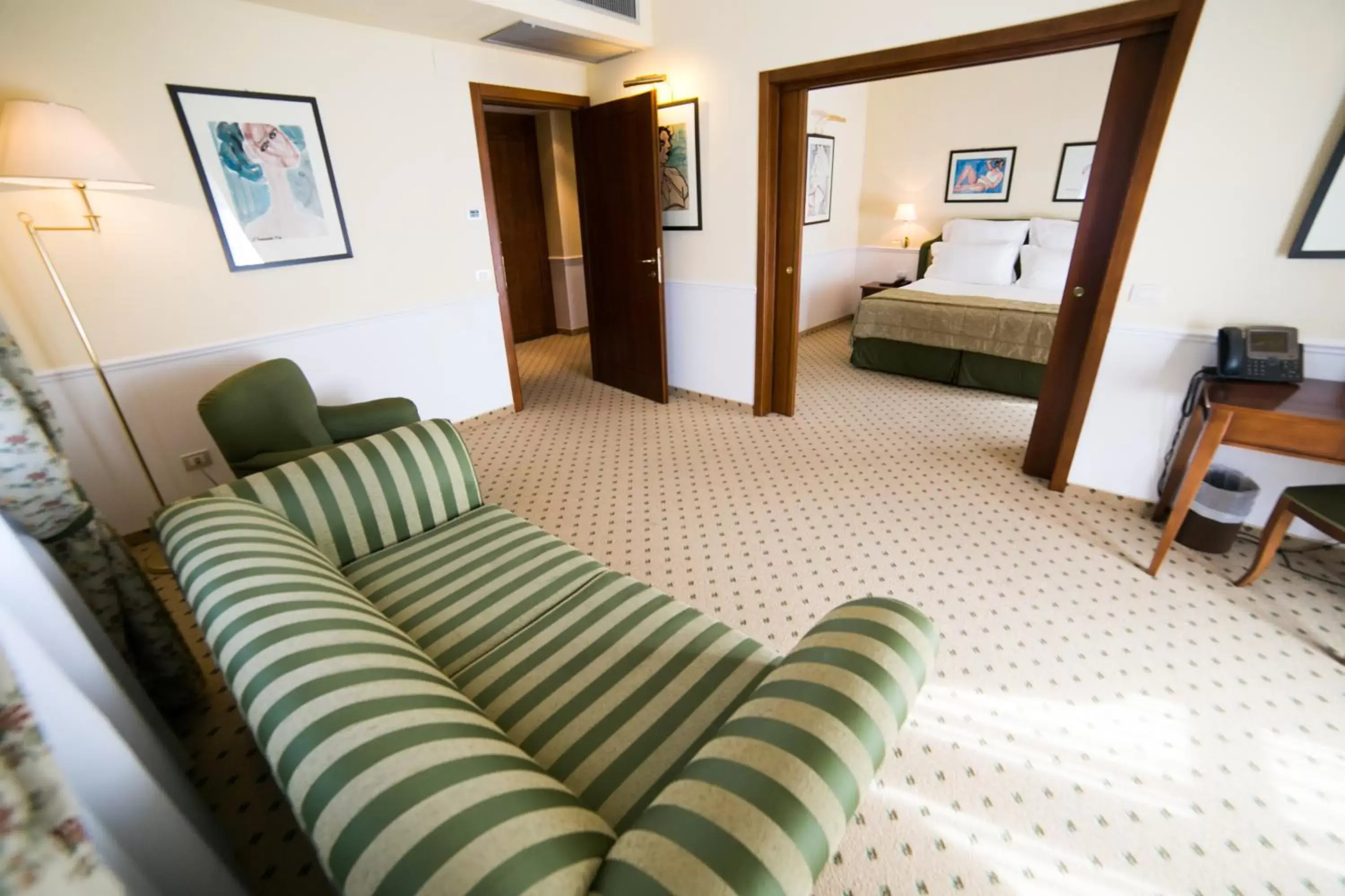 Bathroom, Seating Area in Il Picciolo Etna Golf Resort & Spa