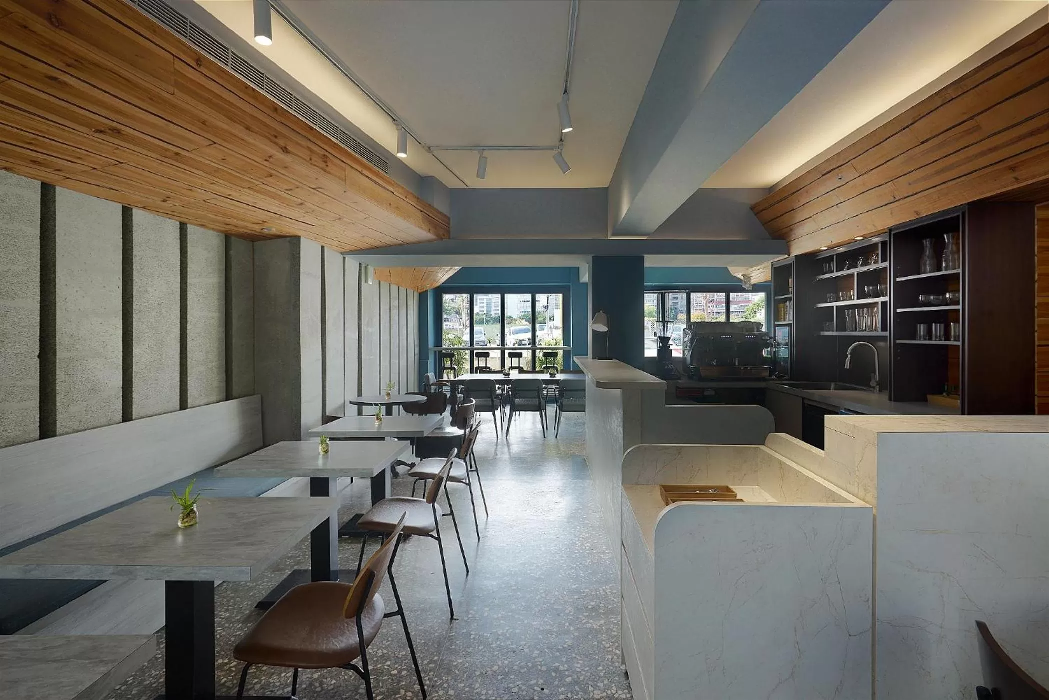 Restaurant/places to eat in Papersun Hotel