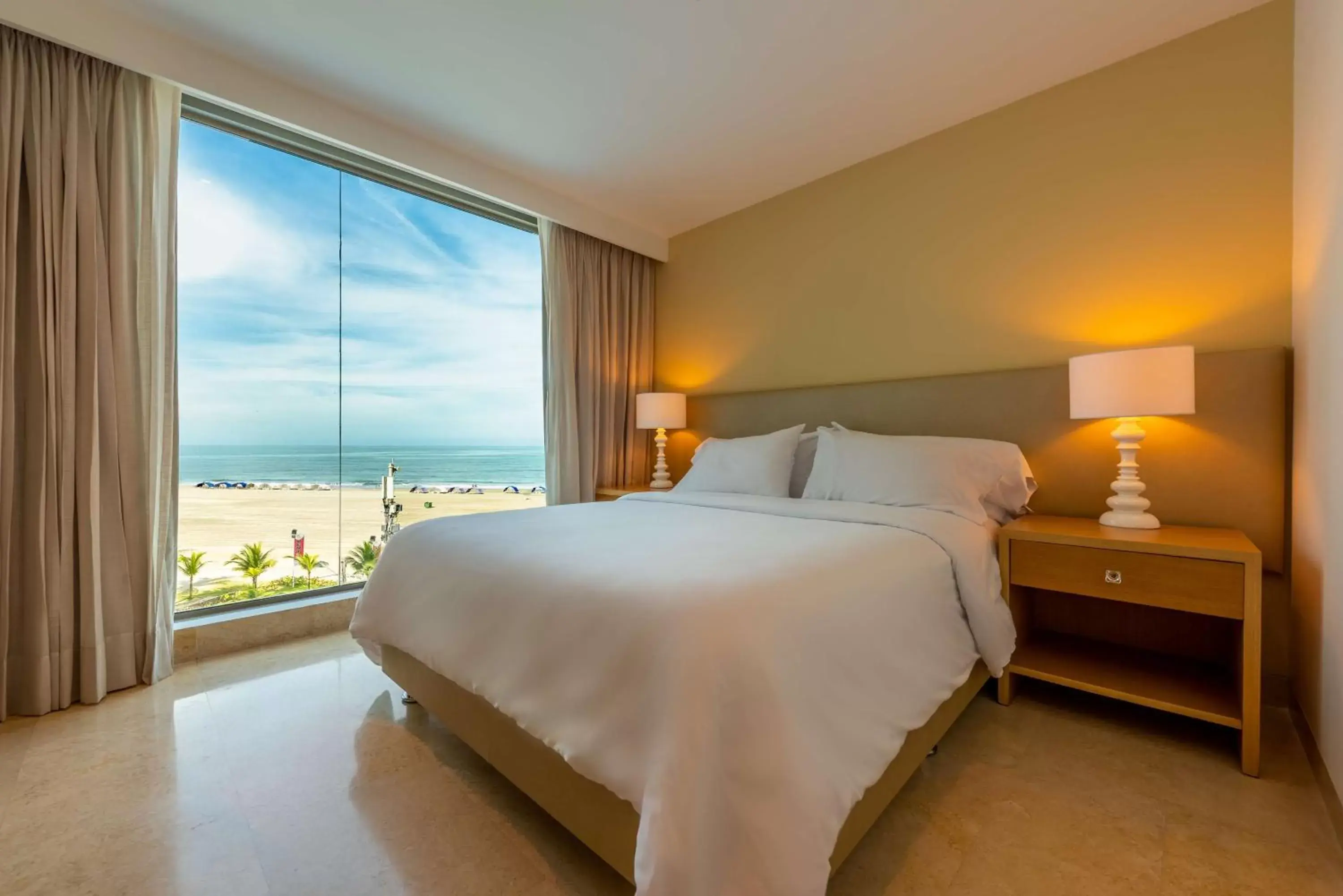 Bedroom, Bed in Radisson Cartagena Ocean Pavillion Hotel
