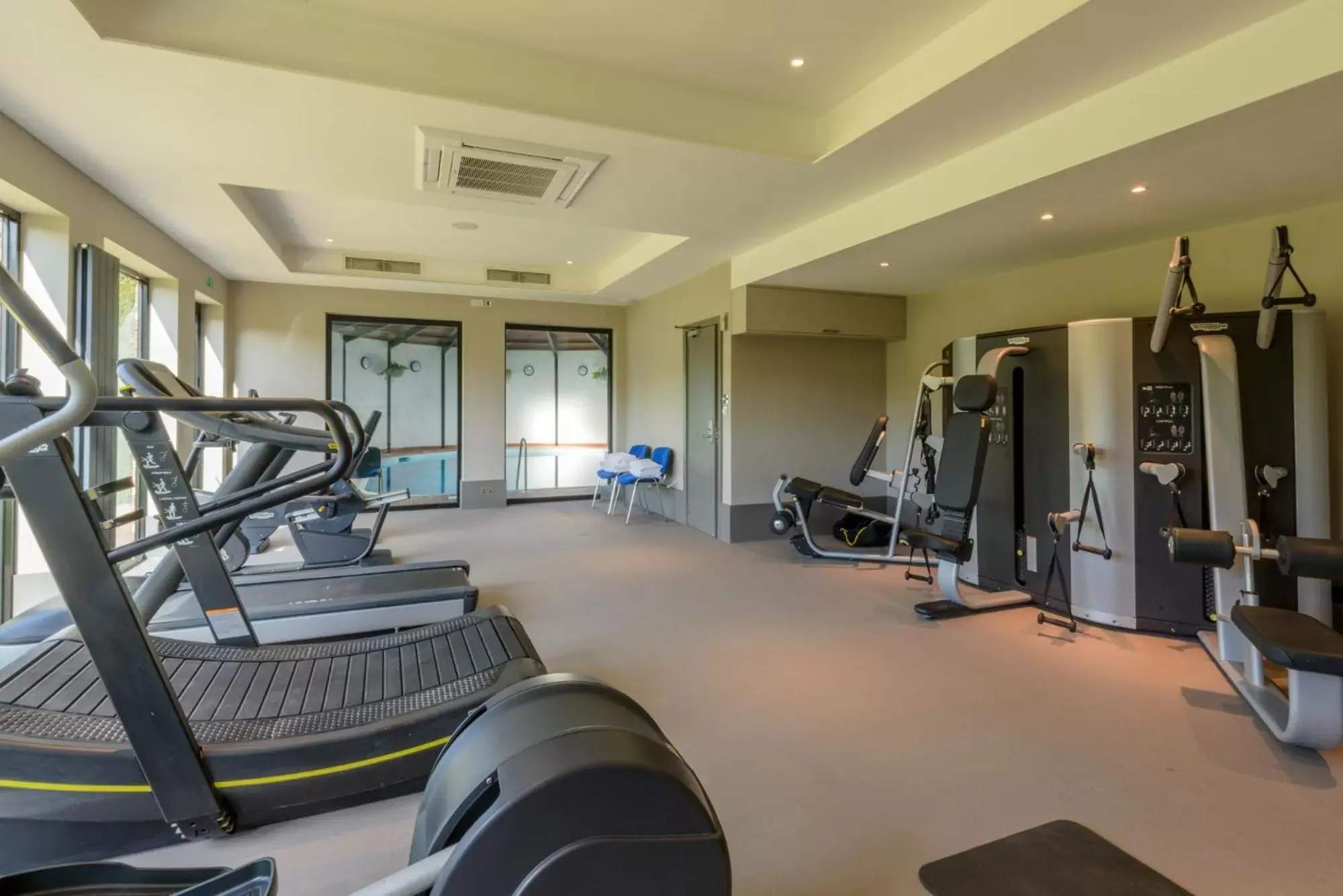 Swimming pool, Fitness Center/Facilities in Warren House Hotel