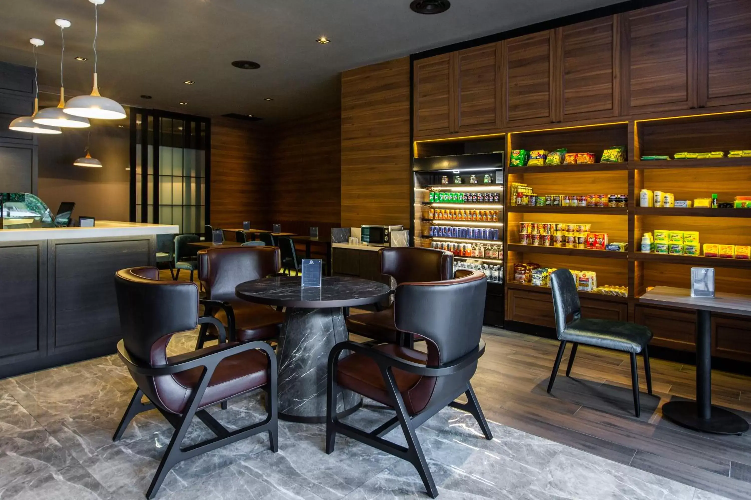 Restaurant/places to eat, Lounge/Bar in Novotel Suites Sukhumvit 39