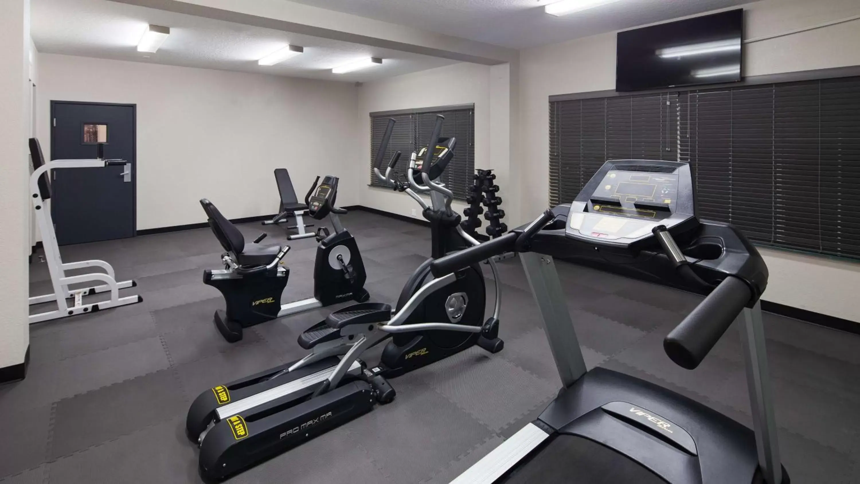 Fitness centre/facilities, Fitness Center/Facilities in SureStay Plus by Best Western San Antonio Fort Sam Houston