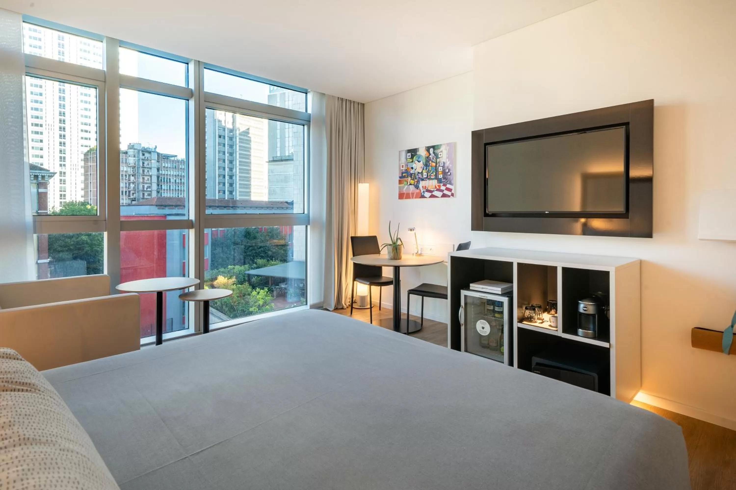 TV and multimedia, Bed in INNSiDE by Meliá Milano Torre GalFa