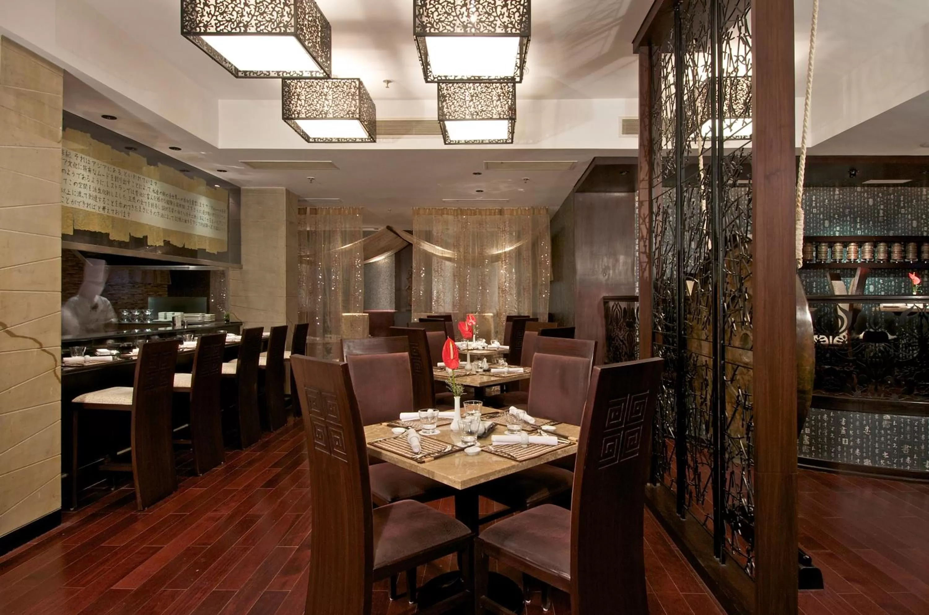 Restaurant/places to eat in Vivanta Vadodara