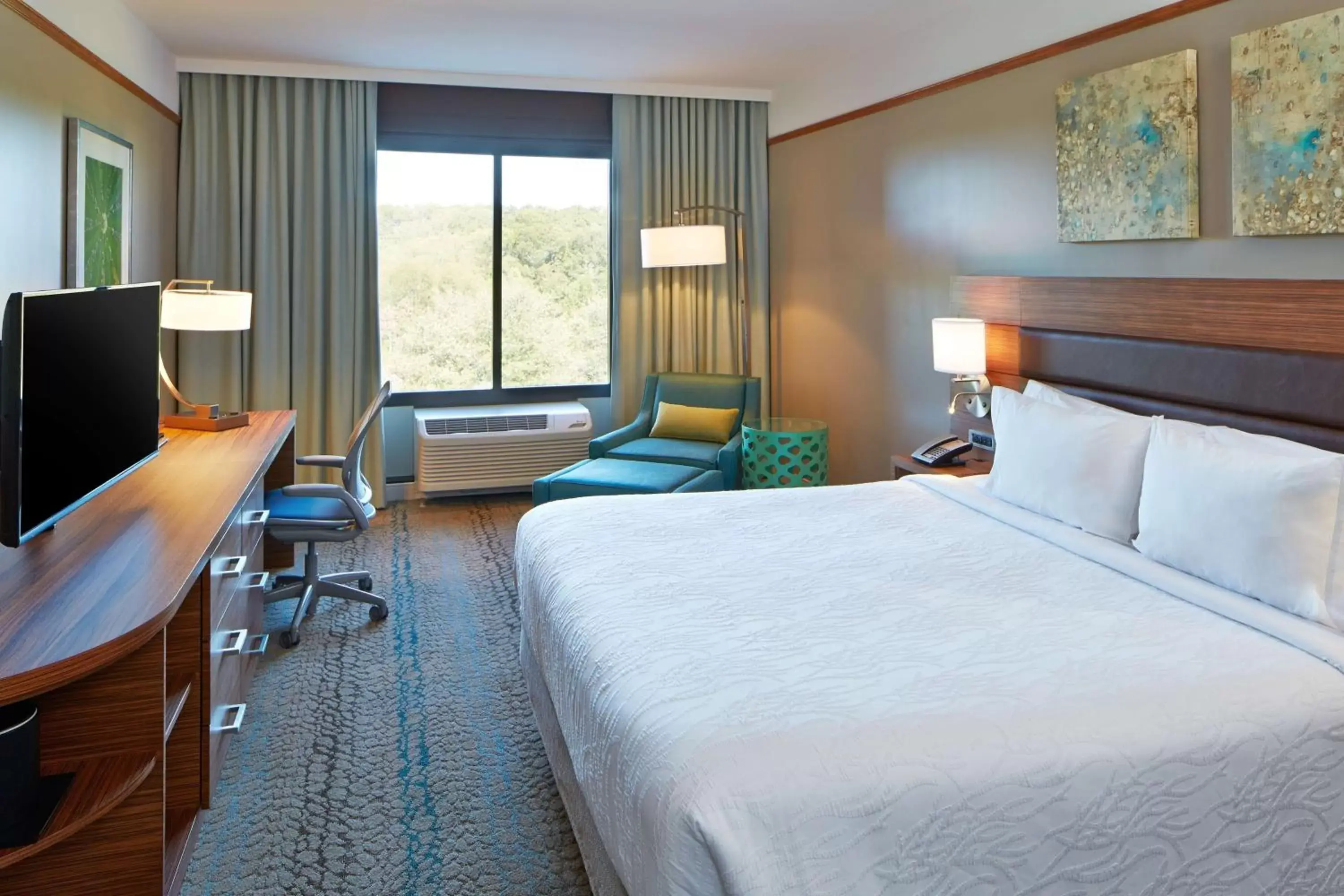 Bedroom, Bed in Hilton Garden Inn Boston/Marlborough