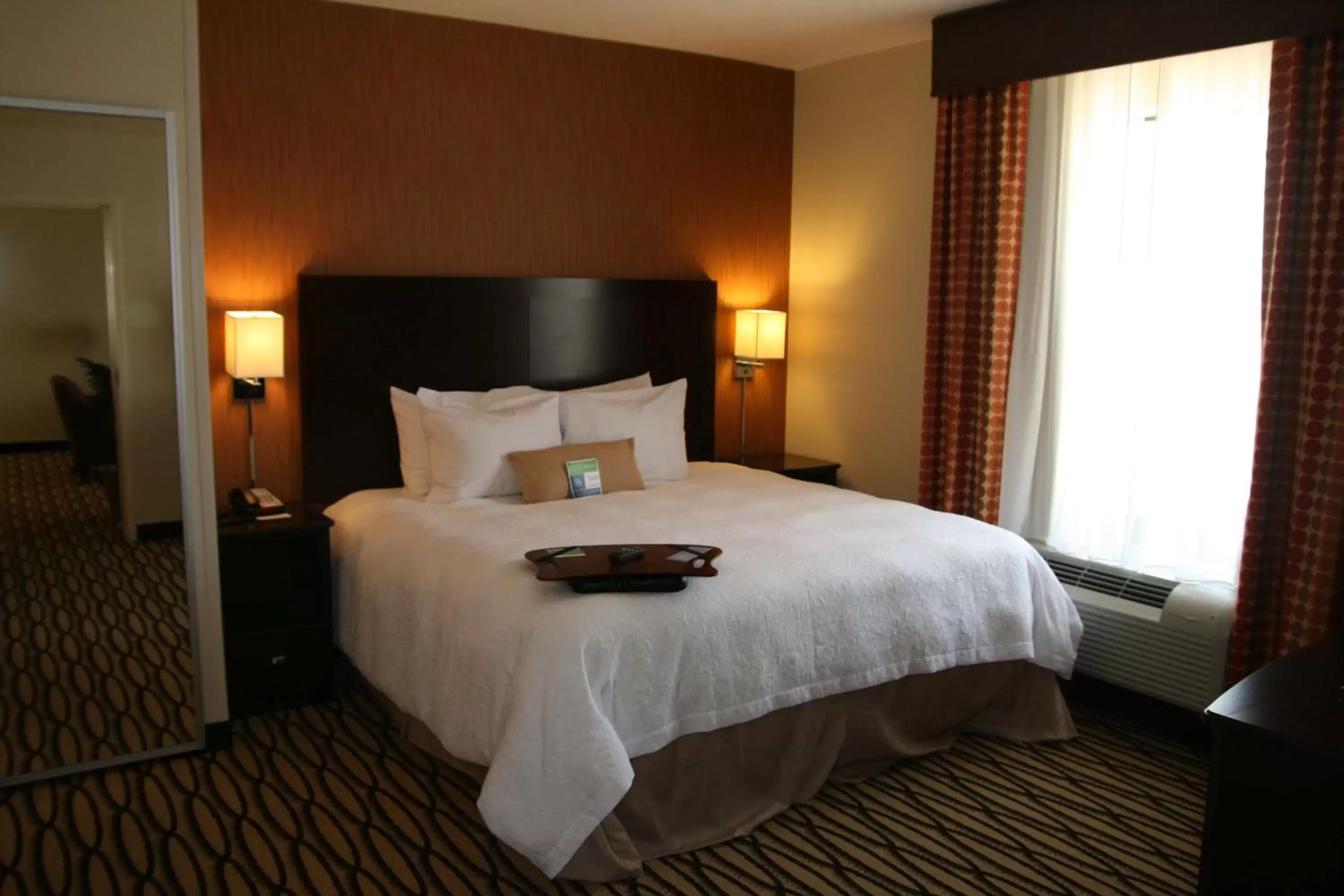 Bed in Hampton Inn & Suites Morgan City