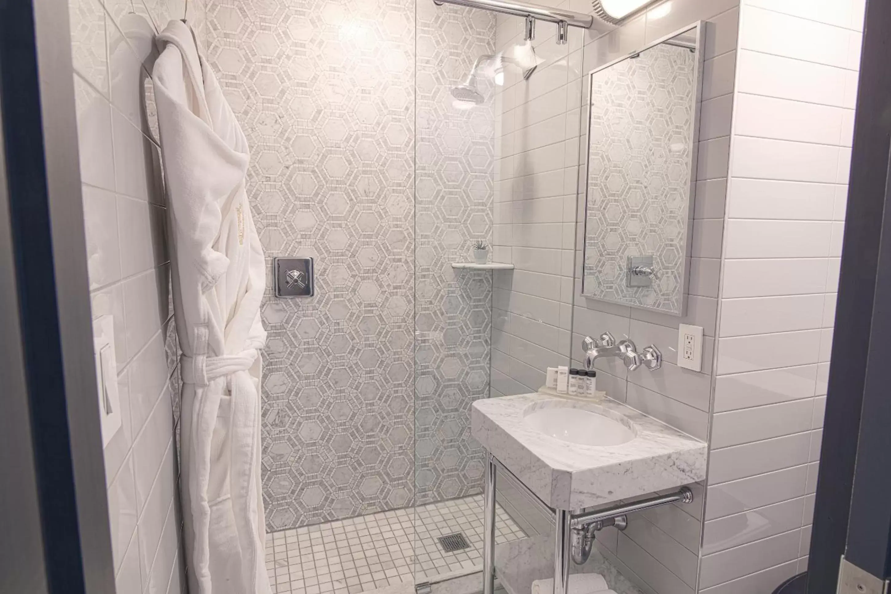 Bathroom in Hotel Edison Times Square