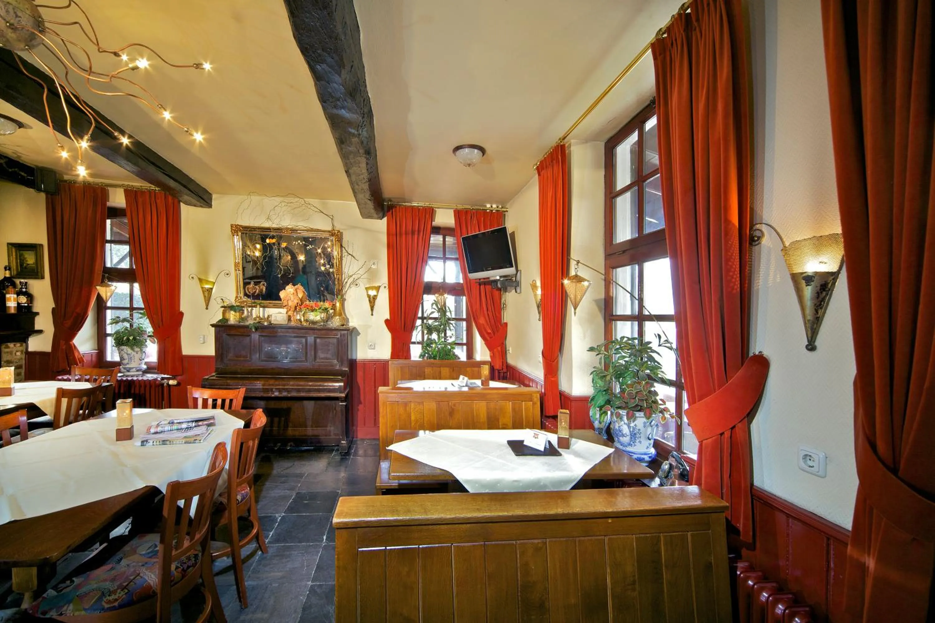 Restaurant/places to eat in Hotel Restaurant in den Hoof