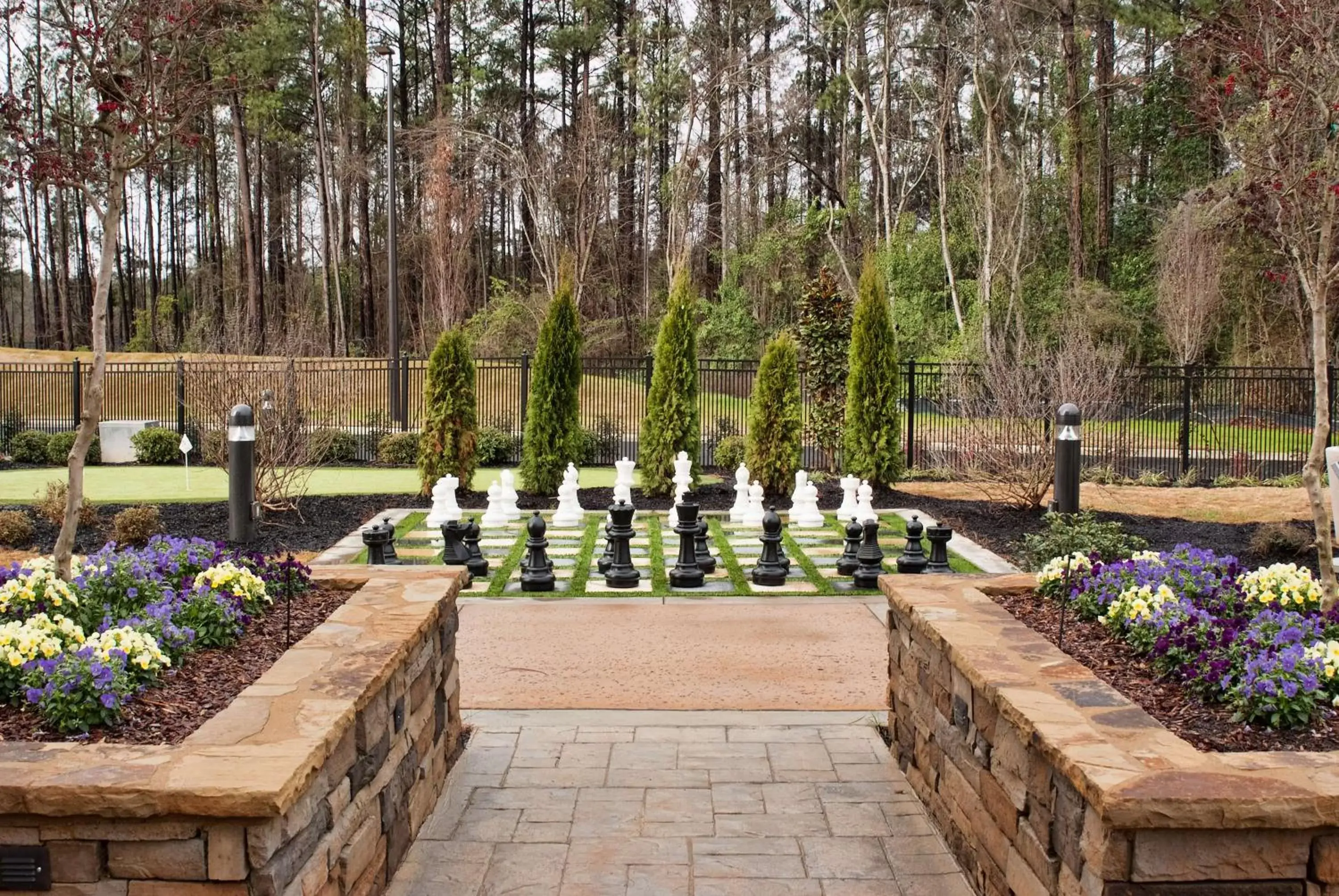 Inner courtyard view in Hampton Inn & Suites by Hilton Augusta-Washington Rd