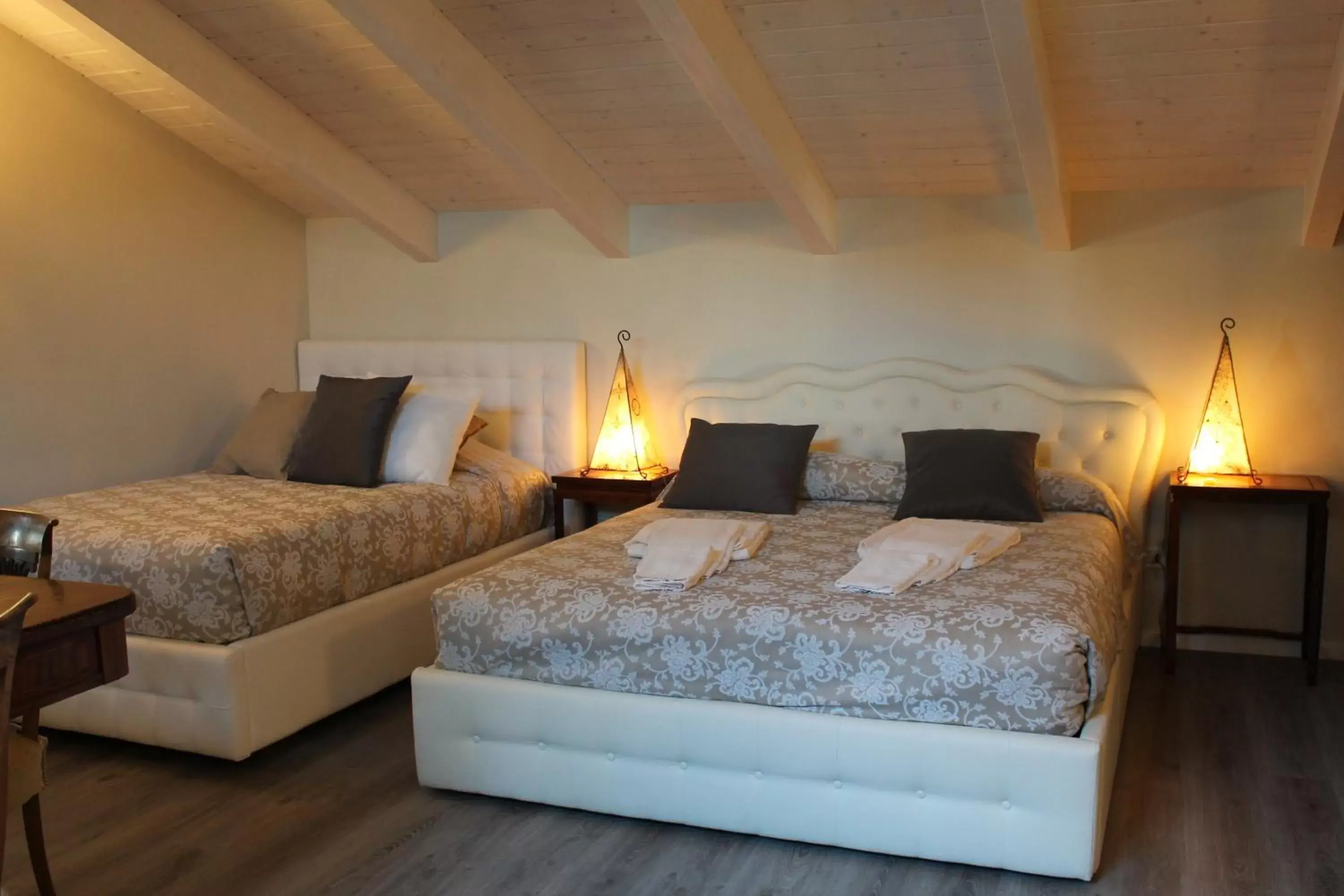 Photo of the whole room, Bed in Villa Abbamer