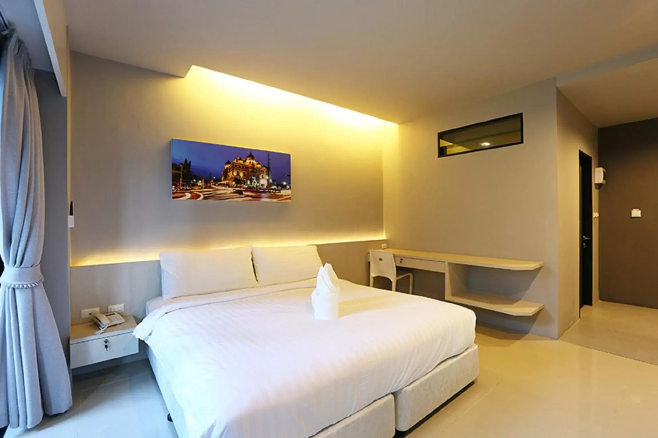 Bedroom, Bed in Hatyai Signature Hotel