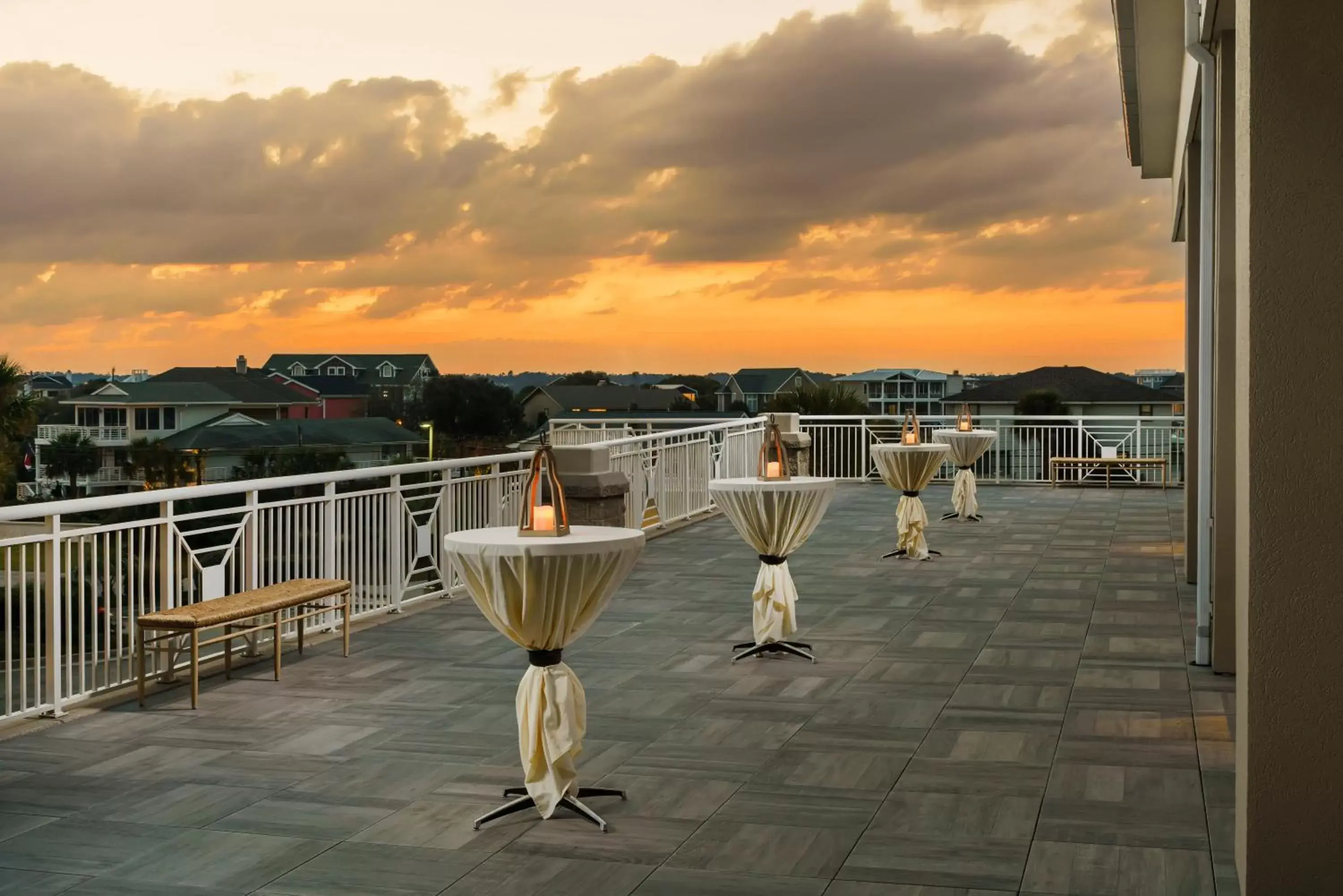 Balcony/Terrace, Sunrise/Sunset in Holiday Inn Resort Lumina on Wrightsville Beach, an IHG Hotel