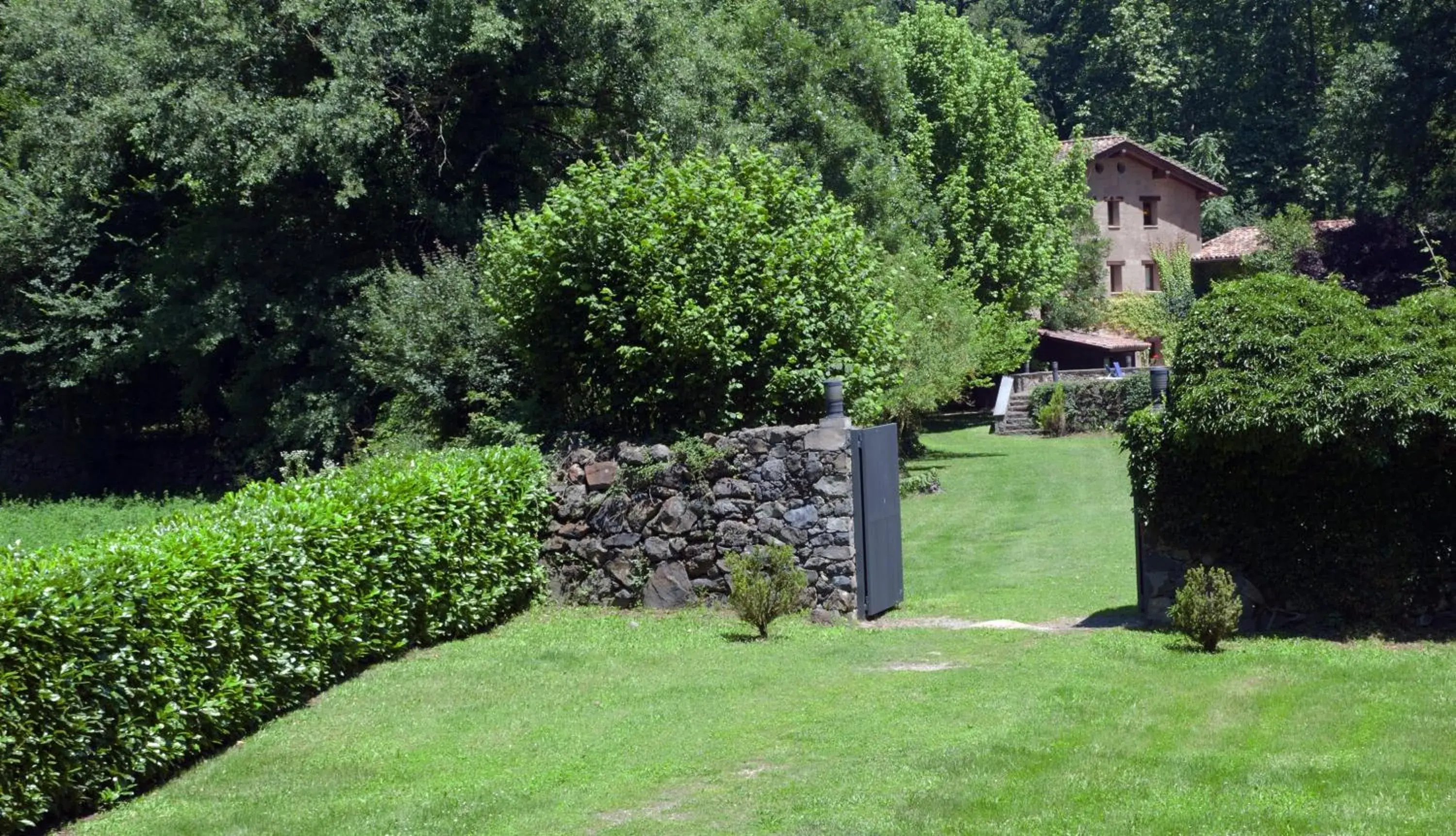 Garden in Hotel Can Blanc