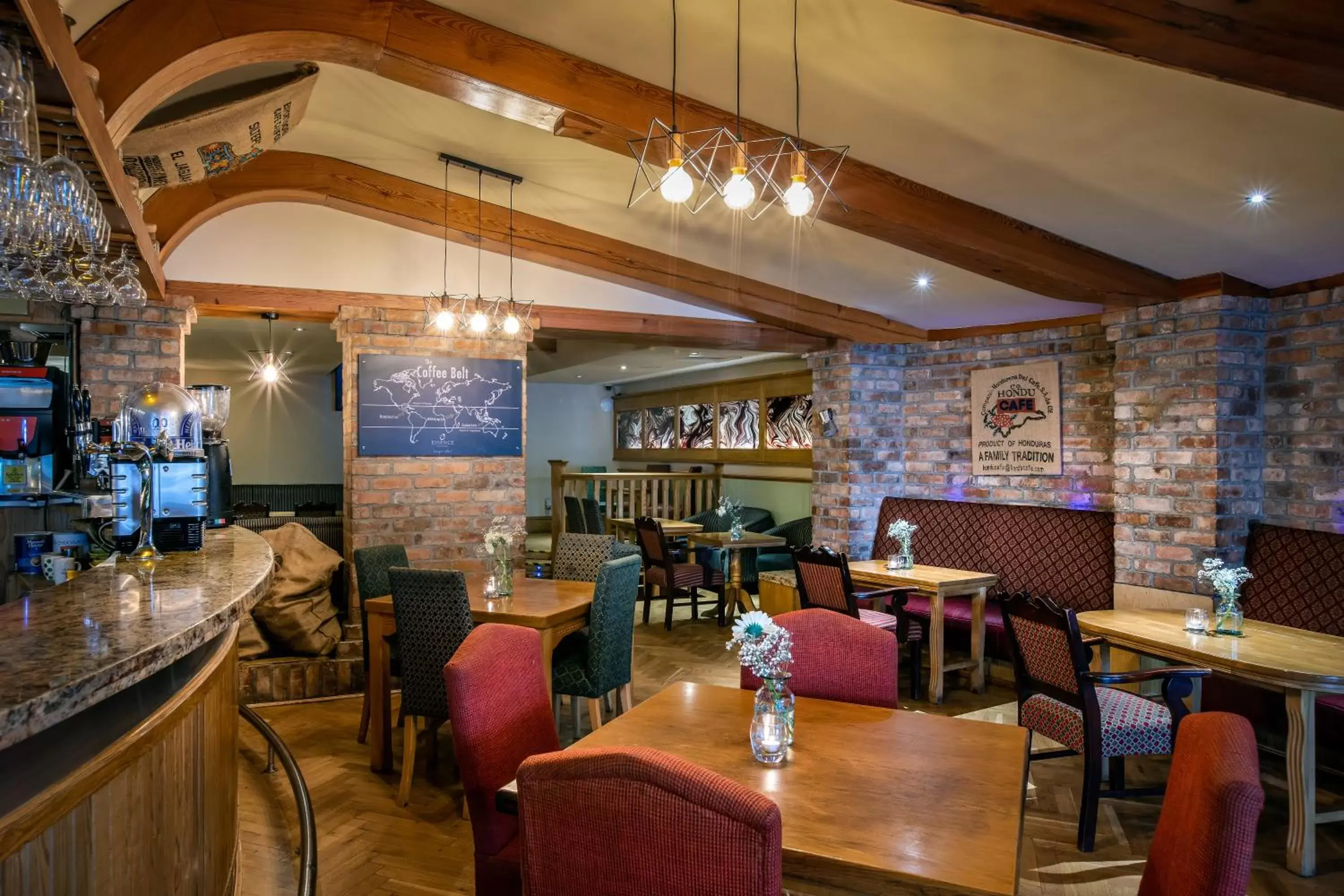 Lounge or bar, Restaurant/Places to Eat in Castle Arch Hotel