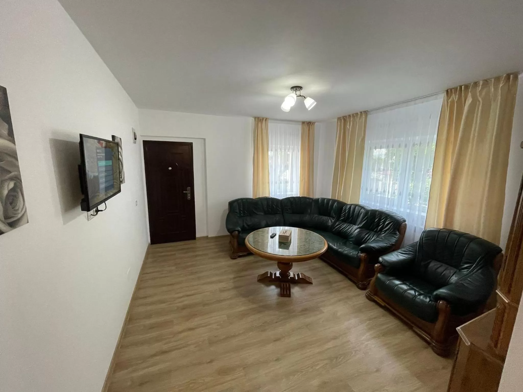 Cazare apartamente LAVI-TOUR Tg Neamț