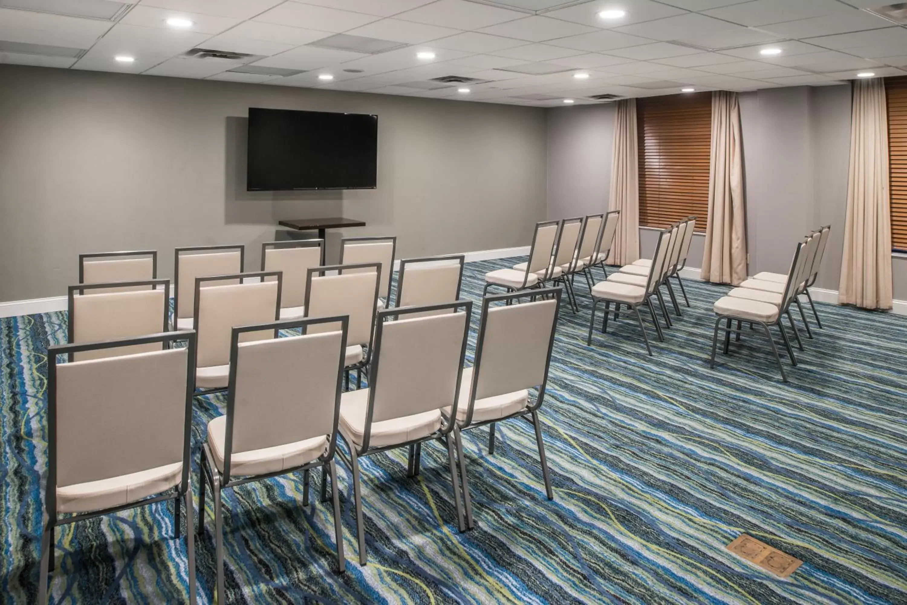 Meeting/conference room in Holiday Inn - Belcamp - Aberdeen Area, an IHG Hotel