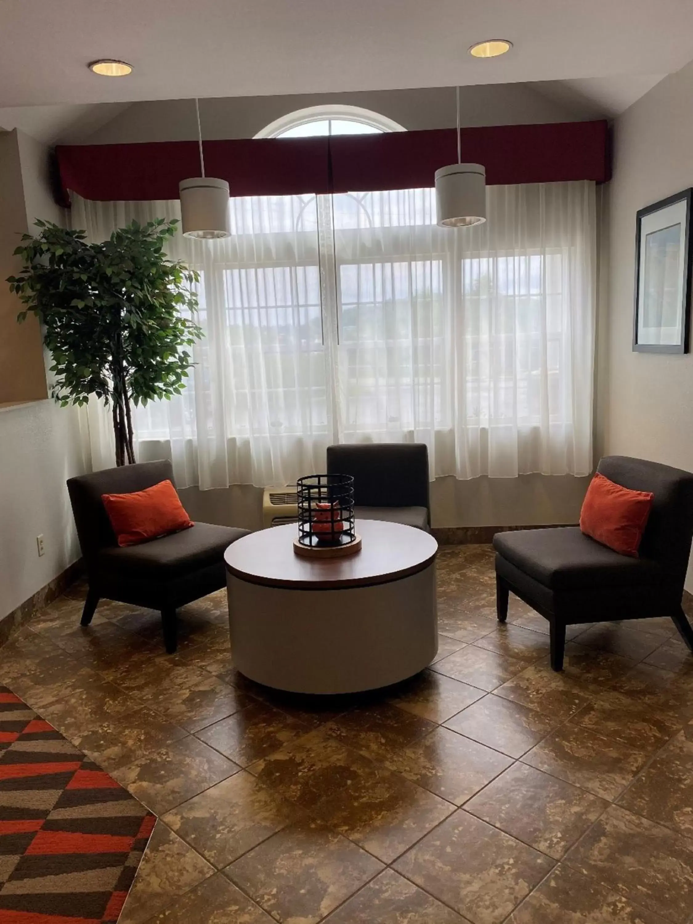 Lobby or reception, Seating Area in SureStay Plus Hotel by Best Western Morgantown