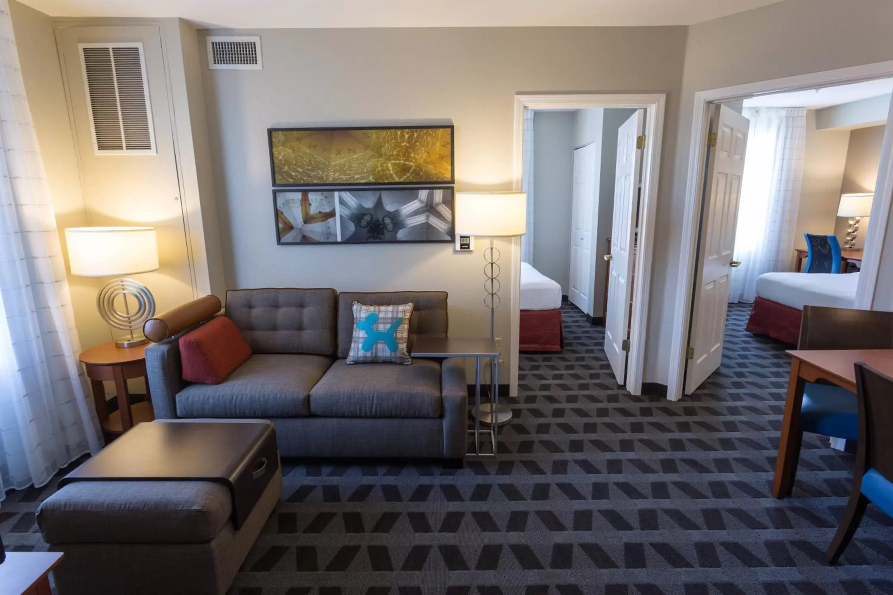 Living room, Seating Area in TownePlace Suites Sunnyvale Mountain View