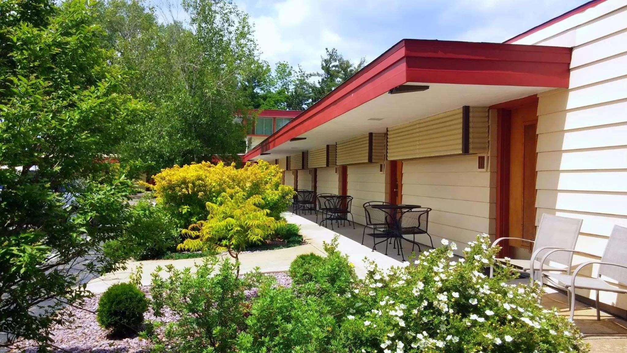 Property building in The Usonian Inn LLC