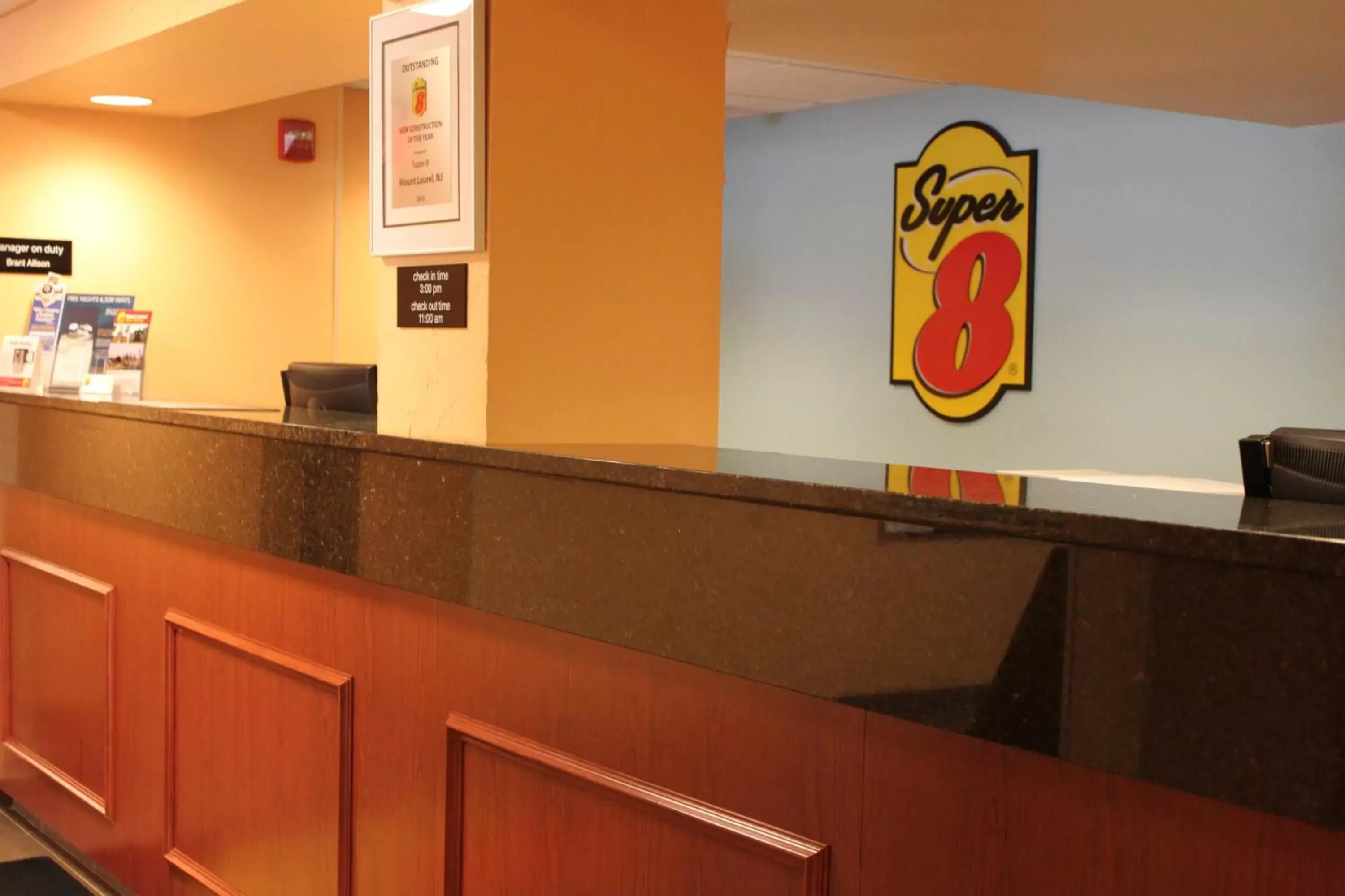 Lobby or reception, Lobby/Reception in Super 8 by Wyndham Mount Laurel