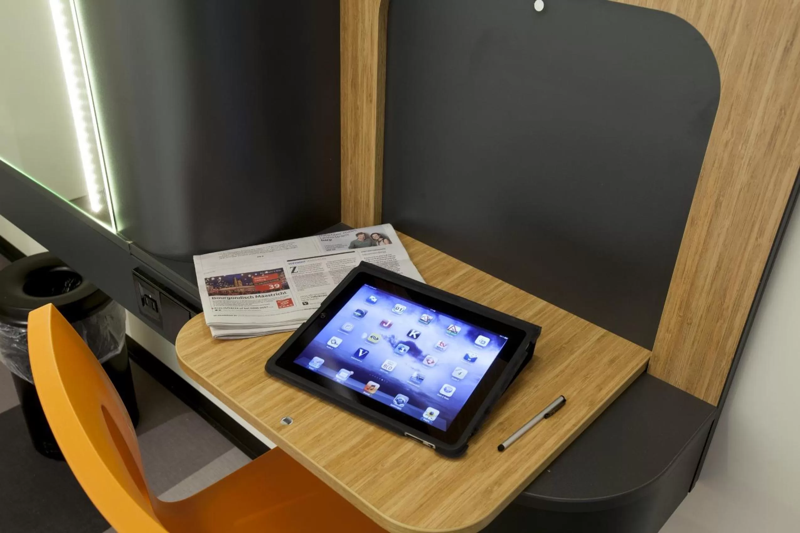 Bedroom in easyHotel Amsterdam Zaandam