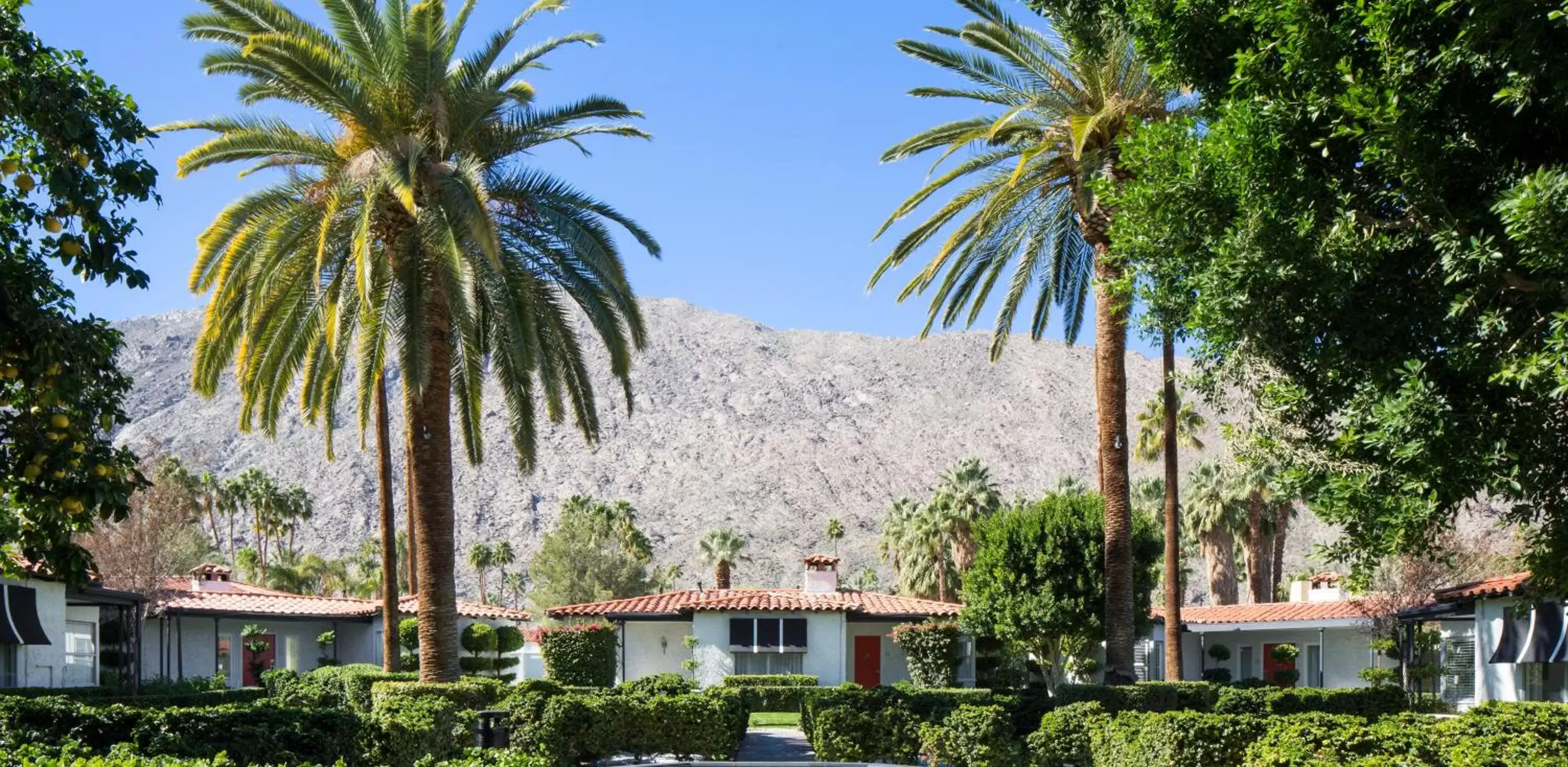 Facade/entrance in Avalon Hotel and Bungalows Palm Springs