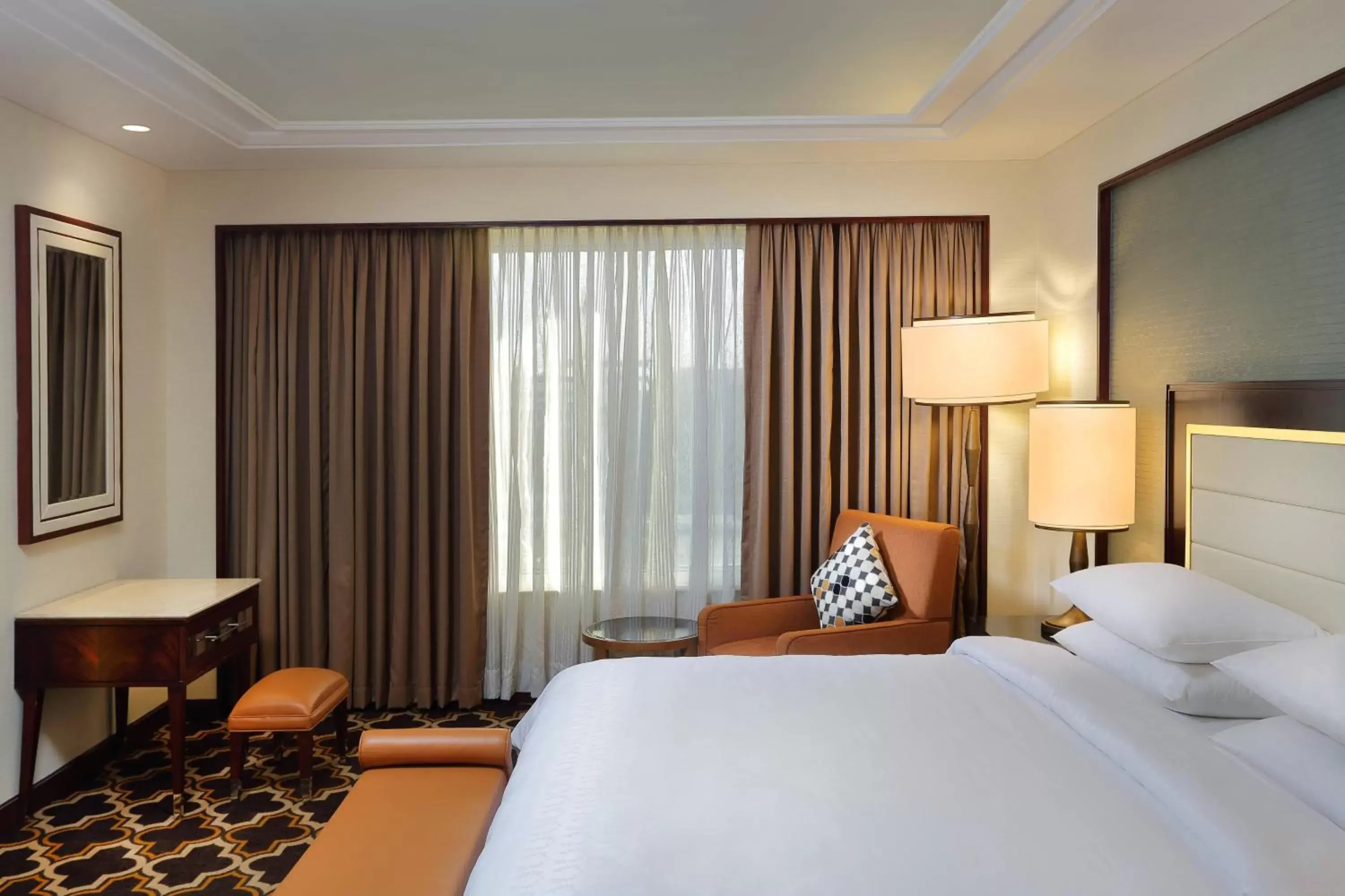Bedroom, Bed in Sheraton Grand Pune Bund Garden Hotel
