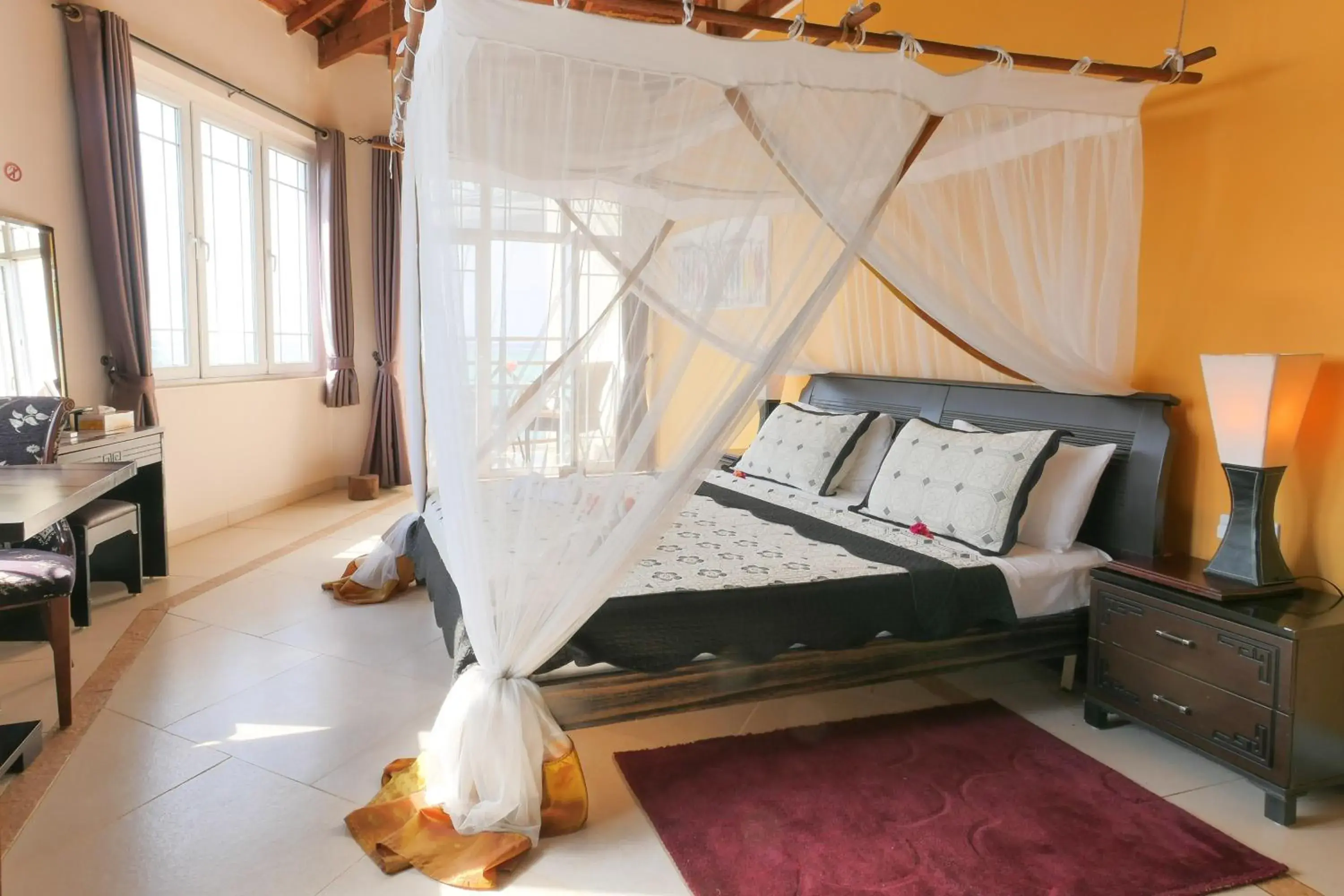 Bedroom, Bed in Villa Fleur De Lys