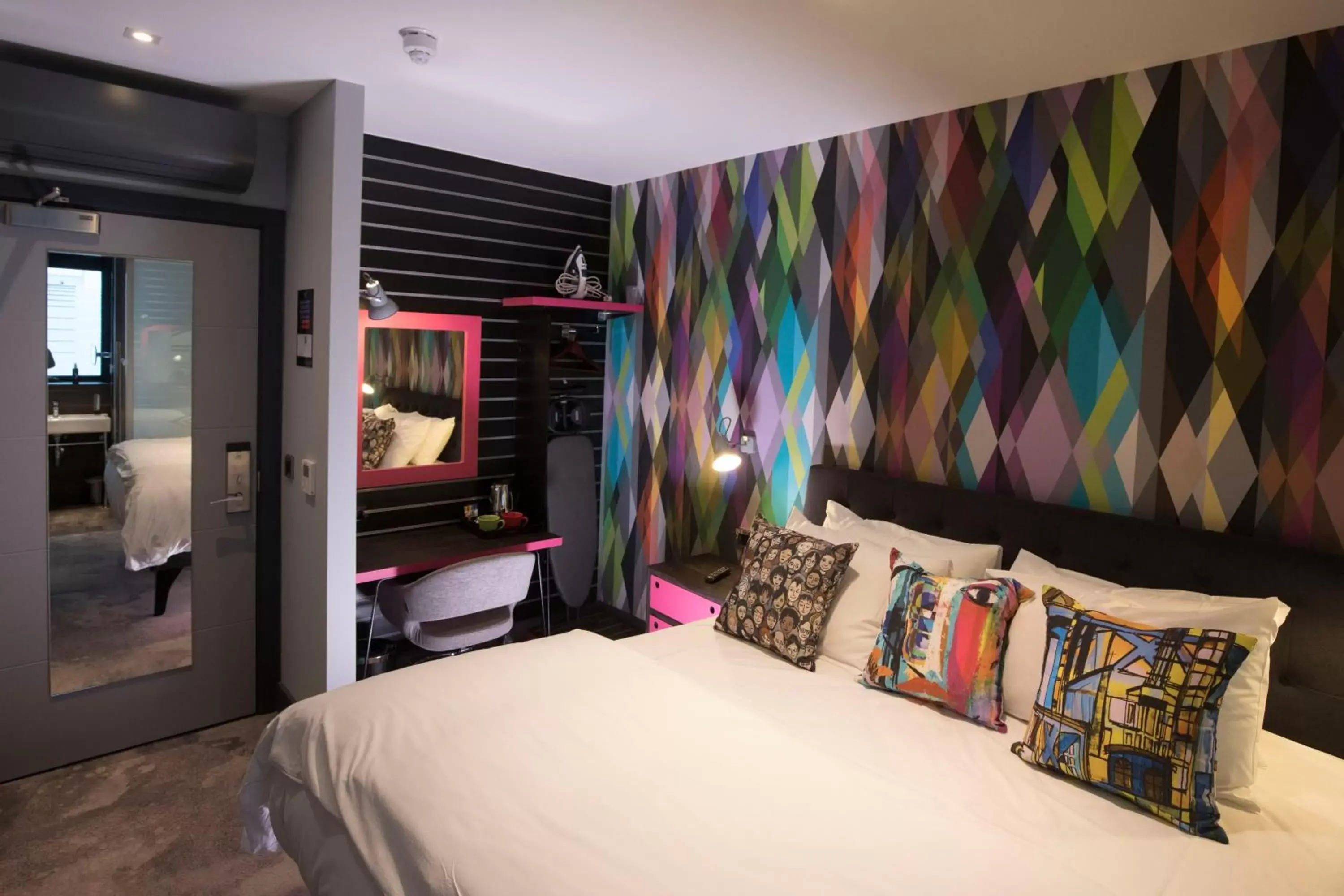 Club Room (FREE GYM & POOL ACCESS) in Village Hotel Southampton Eastleigh Club Room (FREE GYM & POOL ACCESS) in Village Hotel Southampton Eastleigh