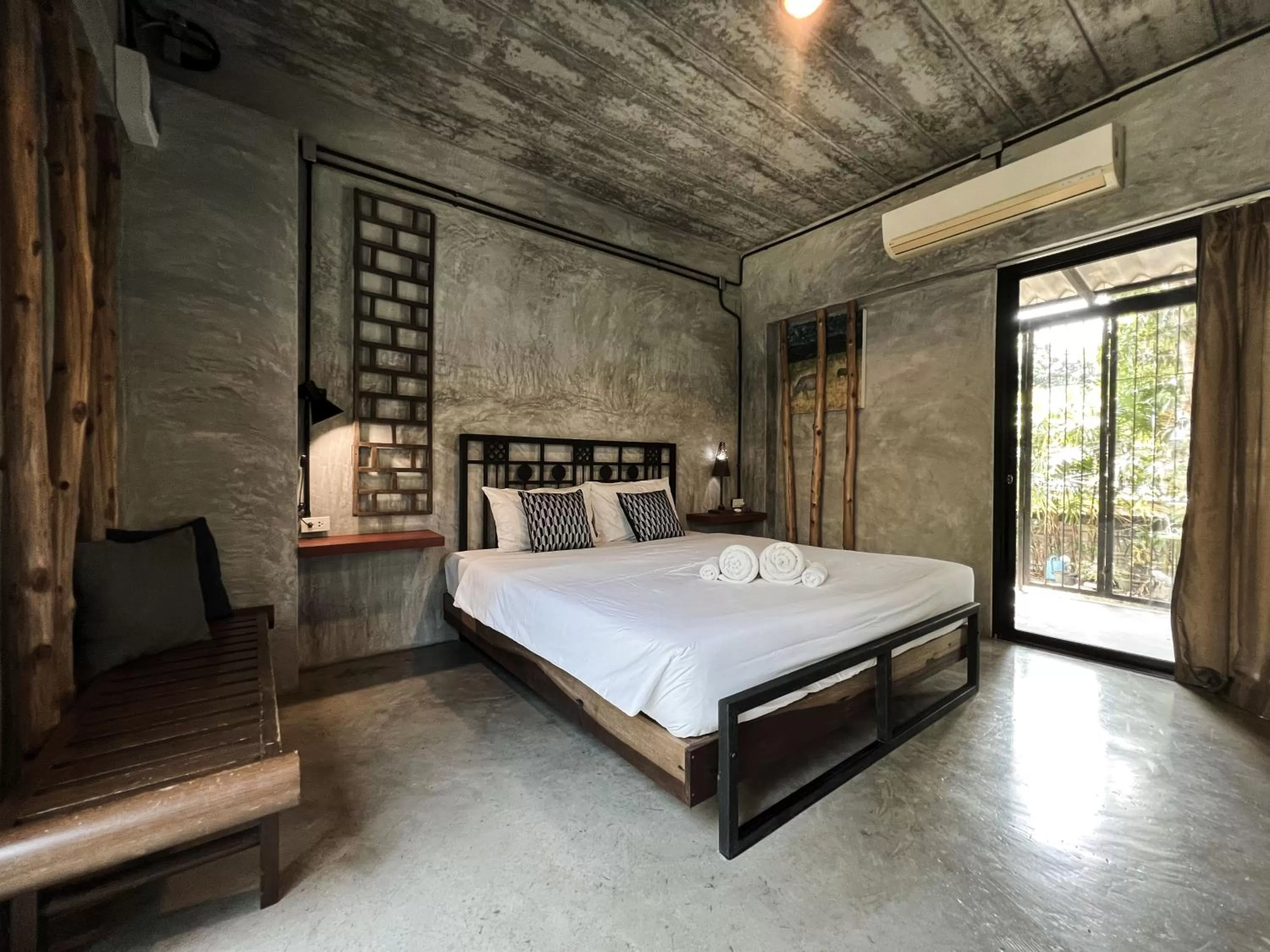 Bed in Aonang Third Place Hometel