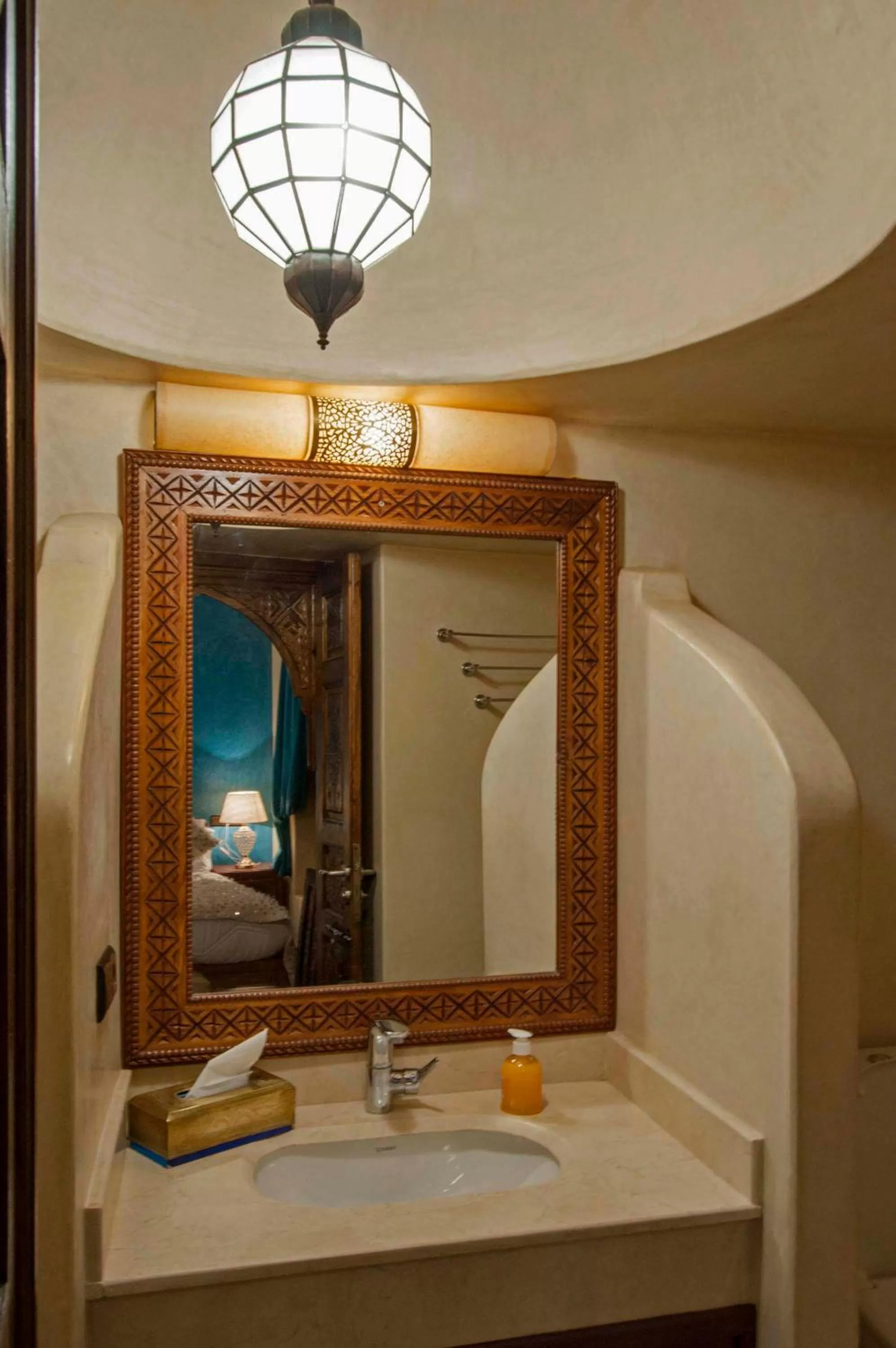 Shower in Riad Merzouga