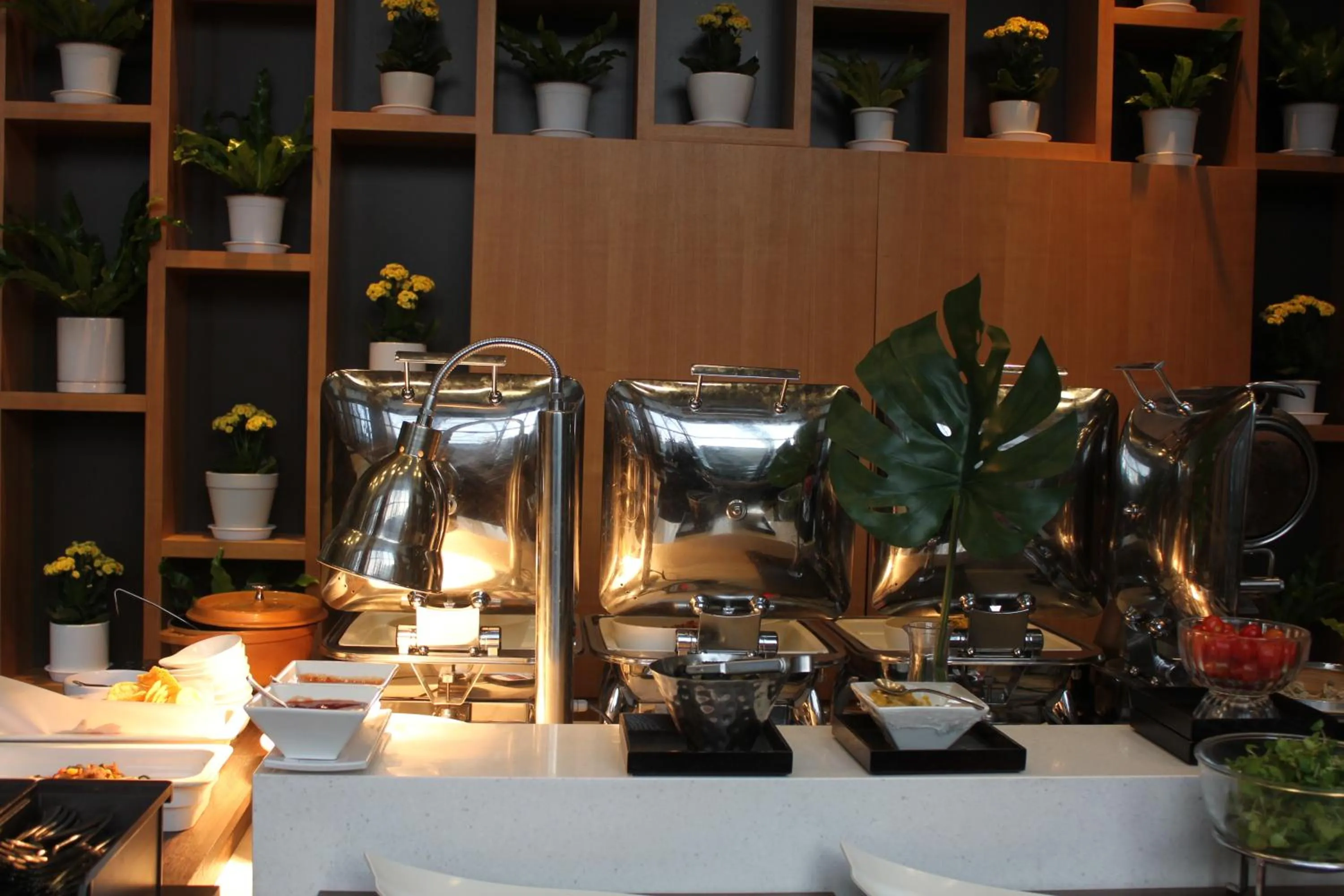 American breakfast in Mayplace Hotel