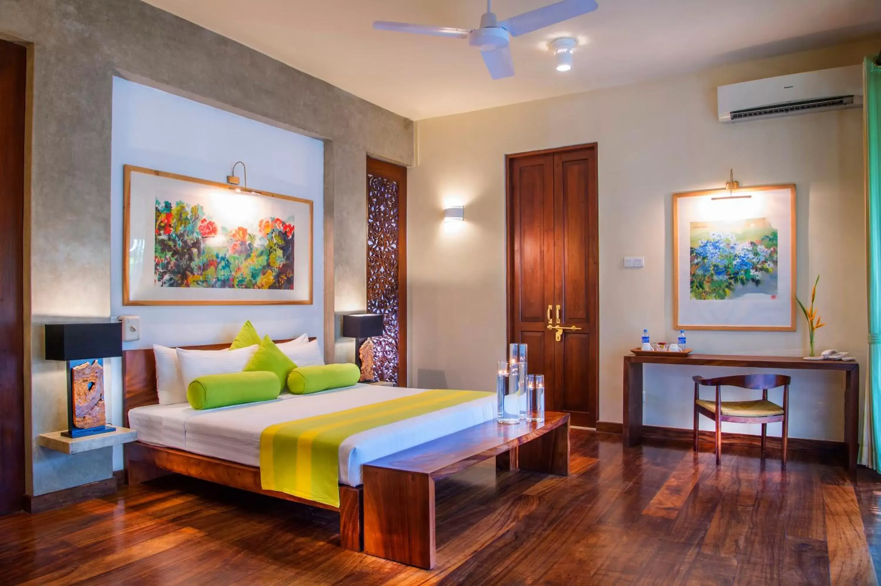 Photo of the whole room, Bed in Zylan Colombo Photo of the whole room, Bed in Zylan Colombo