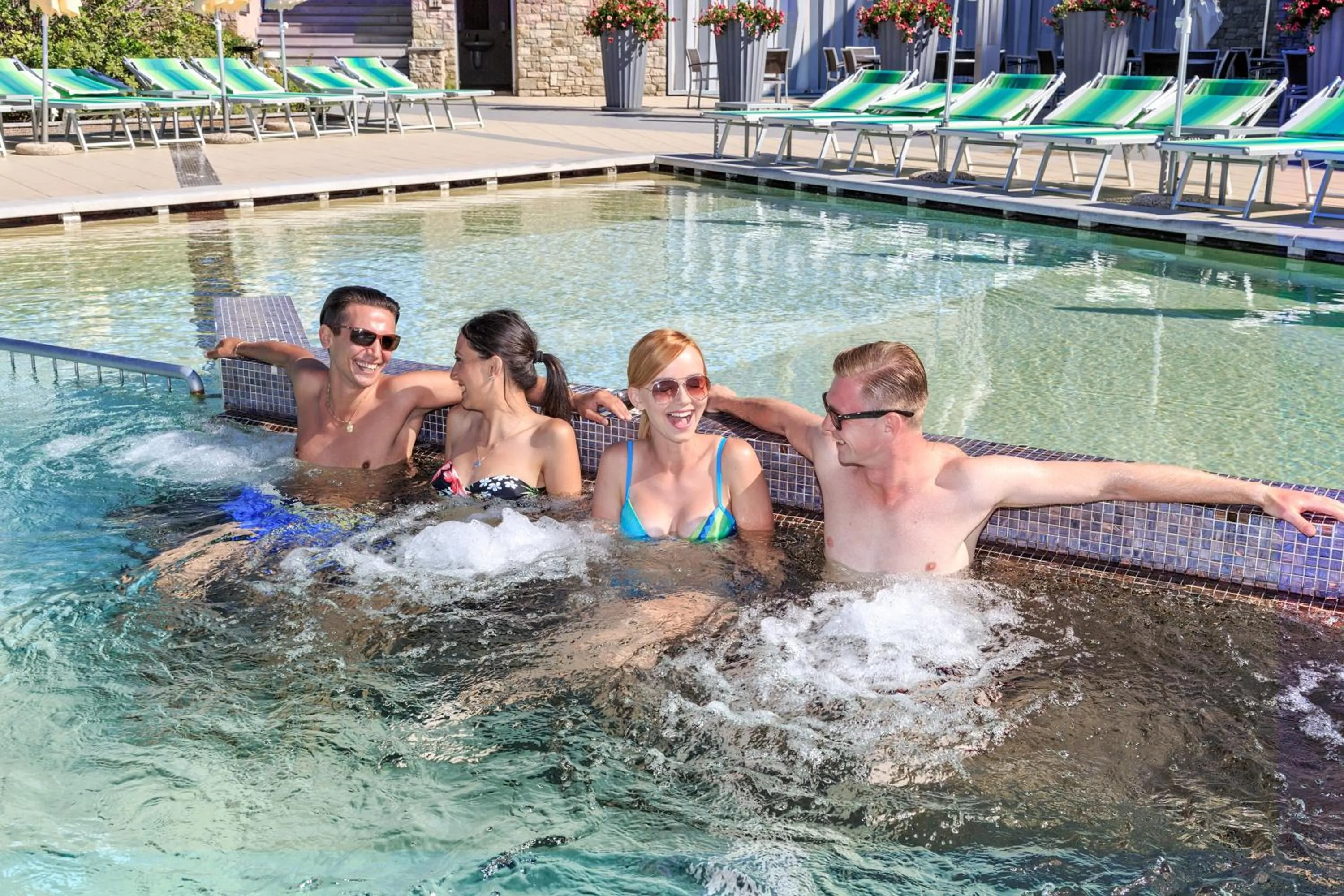 Hot Tub in Parc Hotel Germano Suites & Apartments