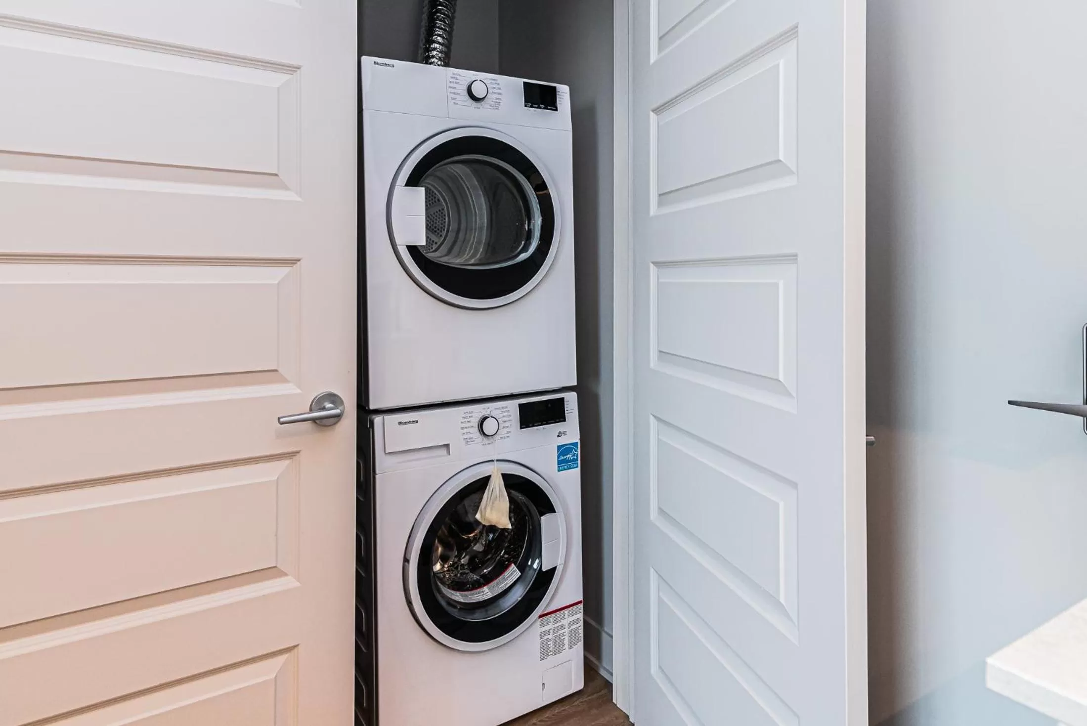 washing machine in WERFY Luxury Apart-Hotel