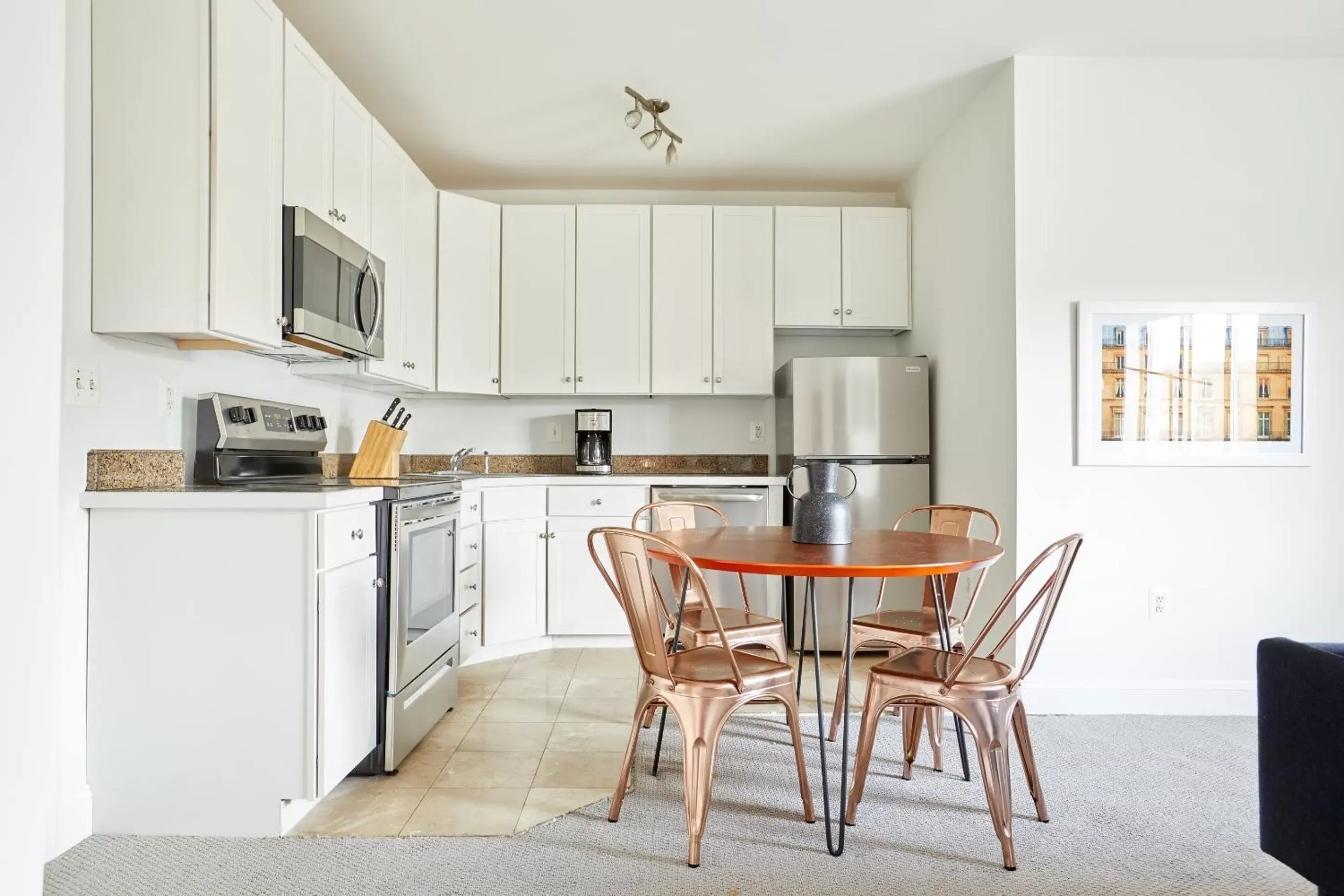 Living room, Kitchen/Kitchenette in Sonder Del Ray