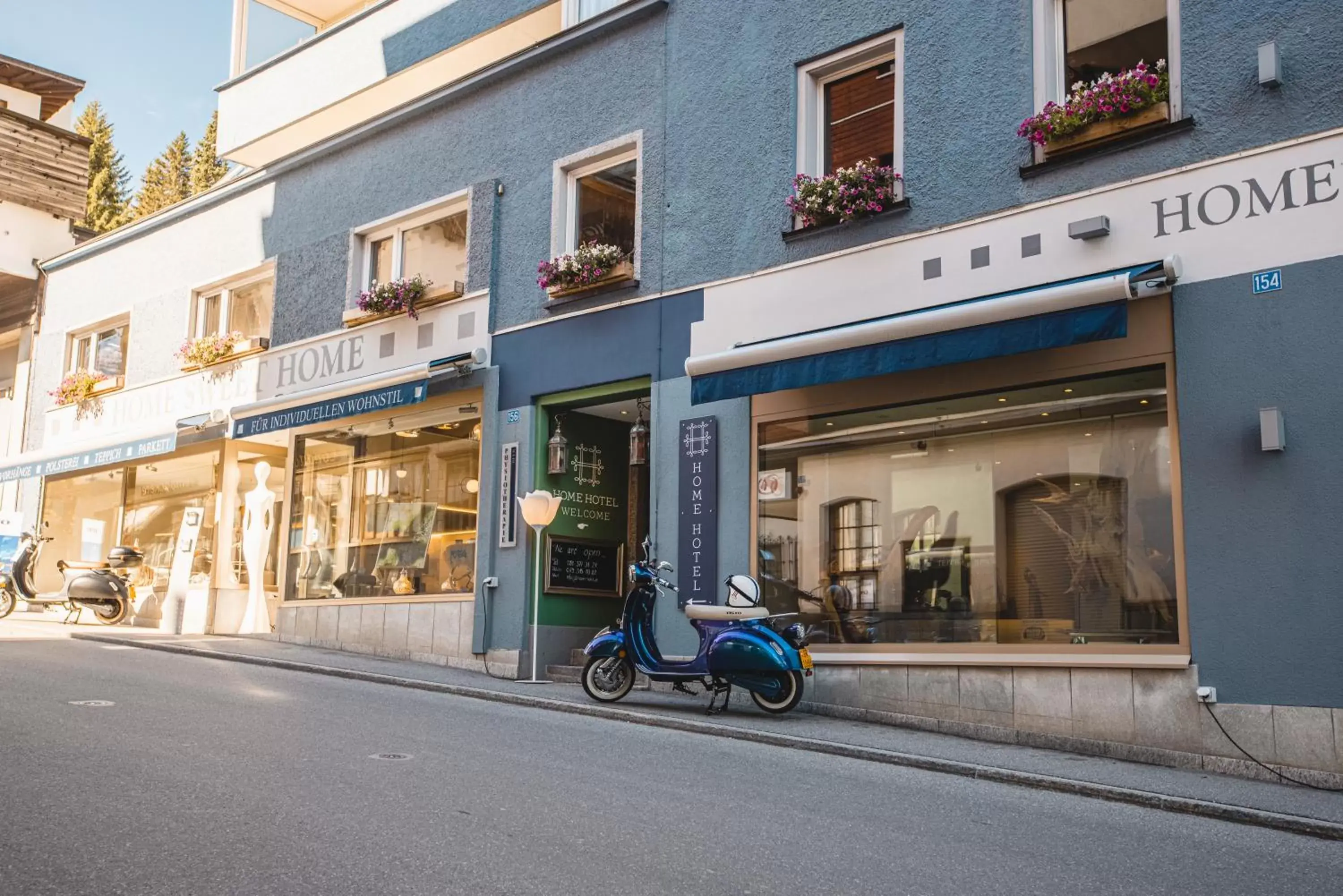 Facade/entrance, Property Building in Home Hotel Arosa