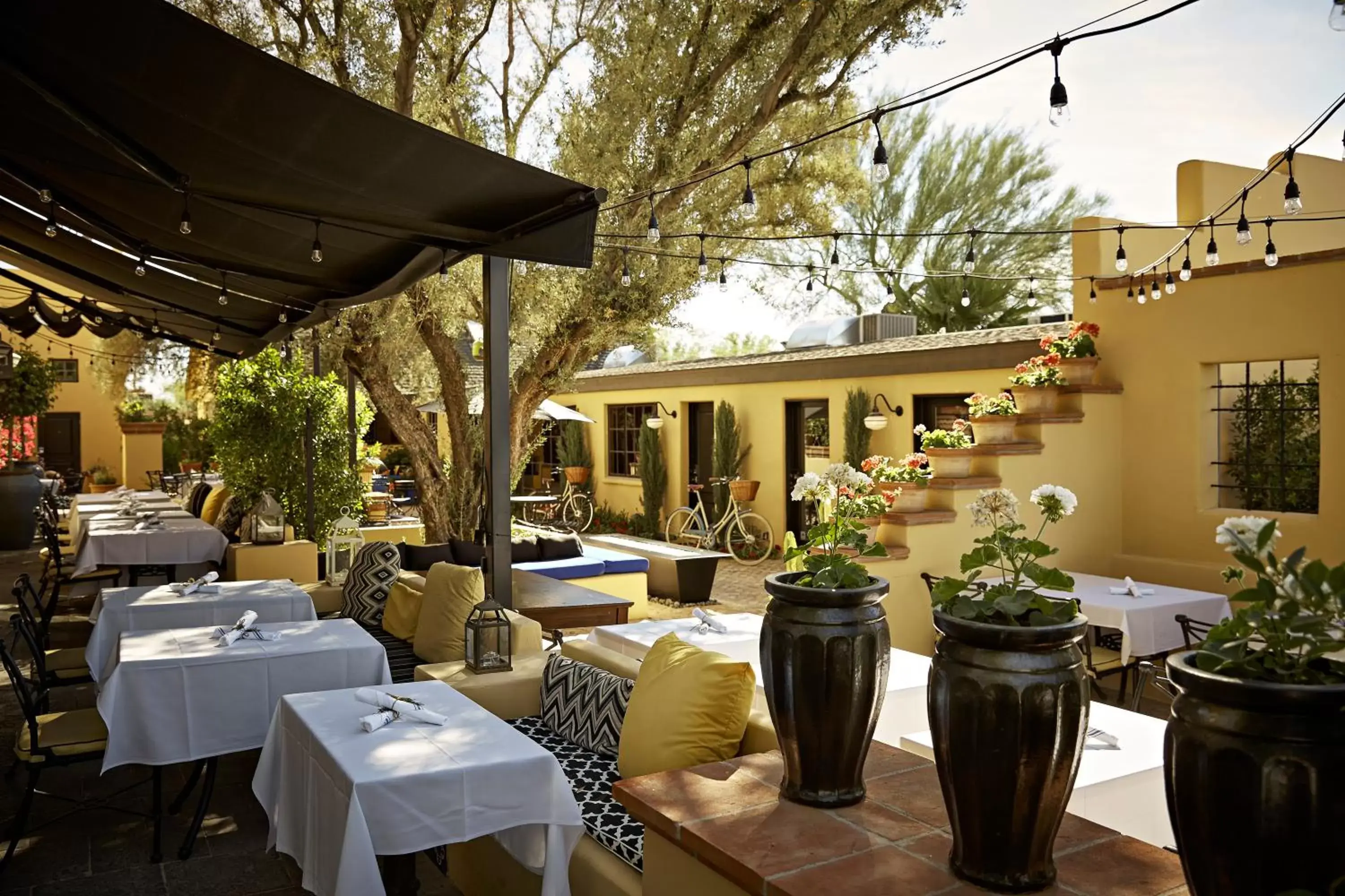 Dining area, Restaurant/Places to Eat in Bespoke Inn Scottsdale