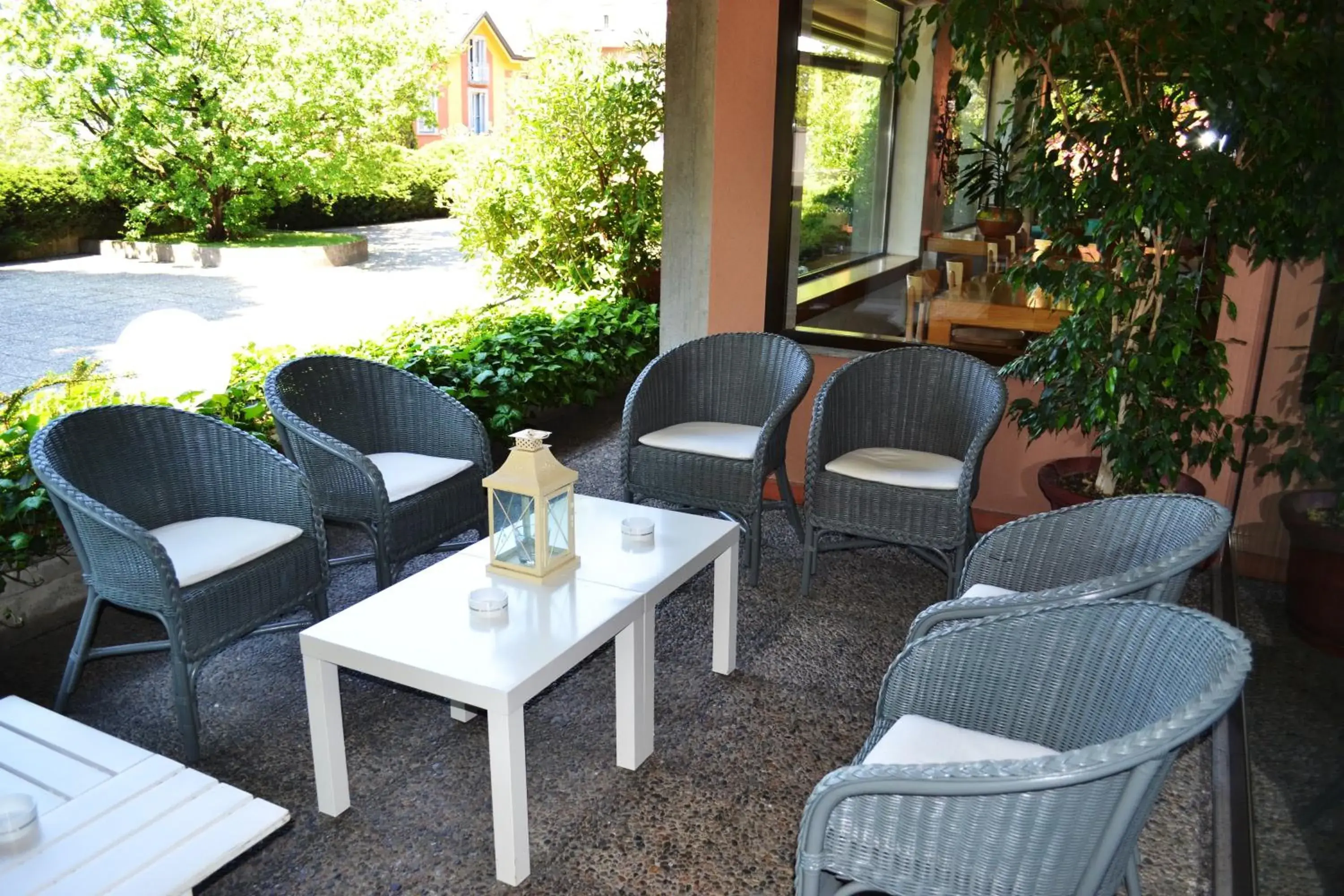 Patio, Seating Area in Hotel Canturio