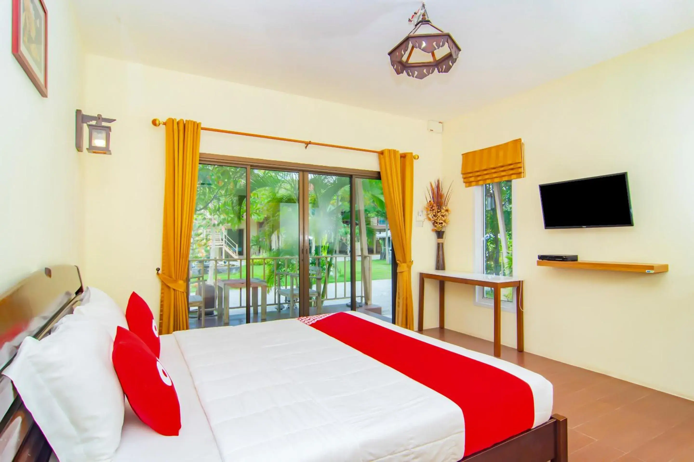 Bedroom, Bed in OYO 607 Nawang Resort
