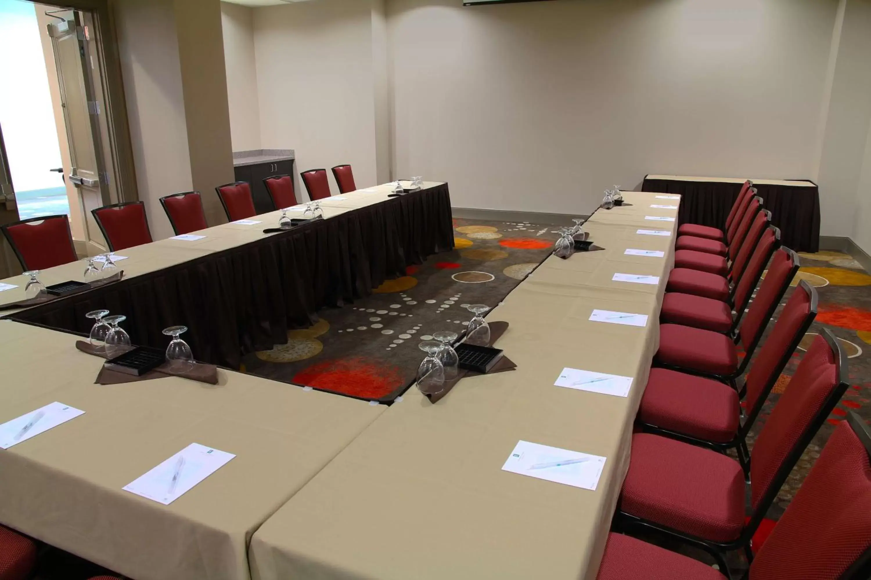 Meeting/conference room, Business Area/Conference Room in Embassy Suites Ontario - Airport